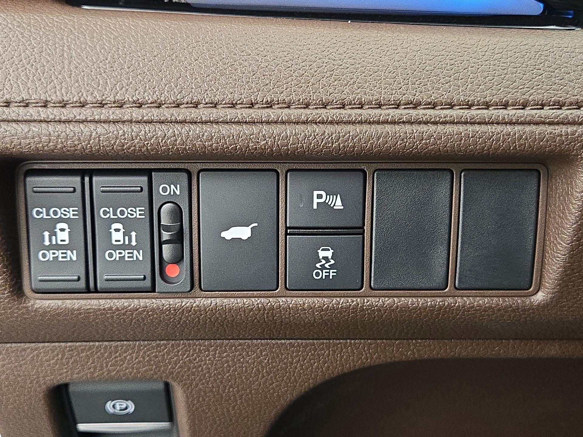 Thumbnail: 2025 Honda Odyssey - 13