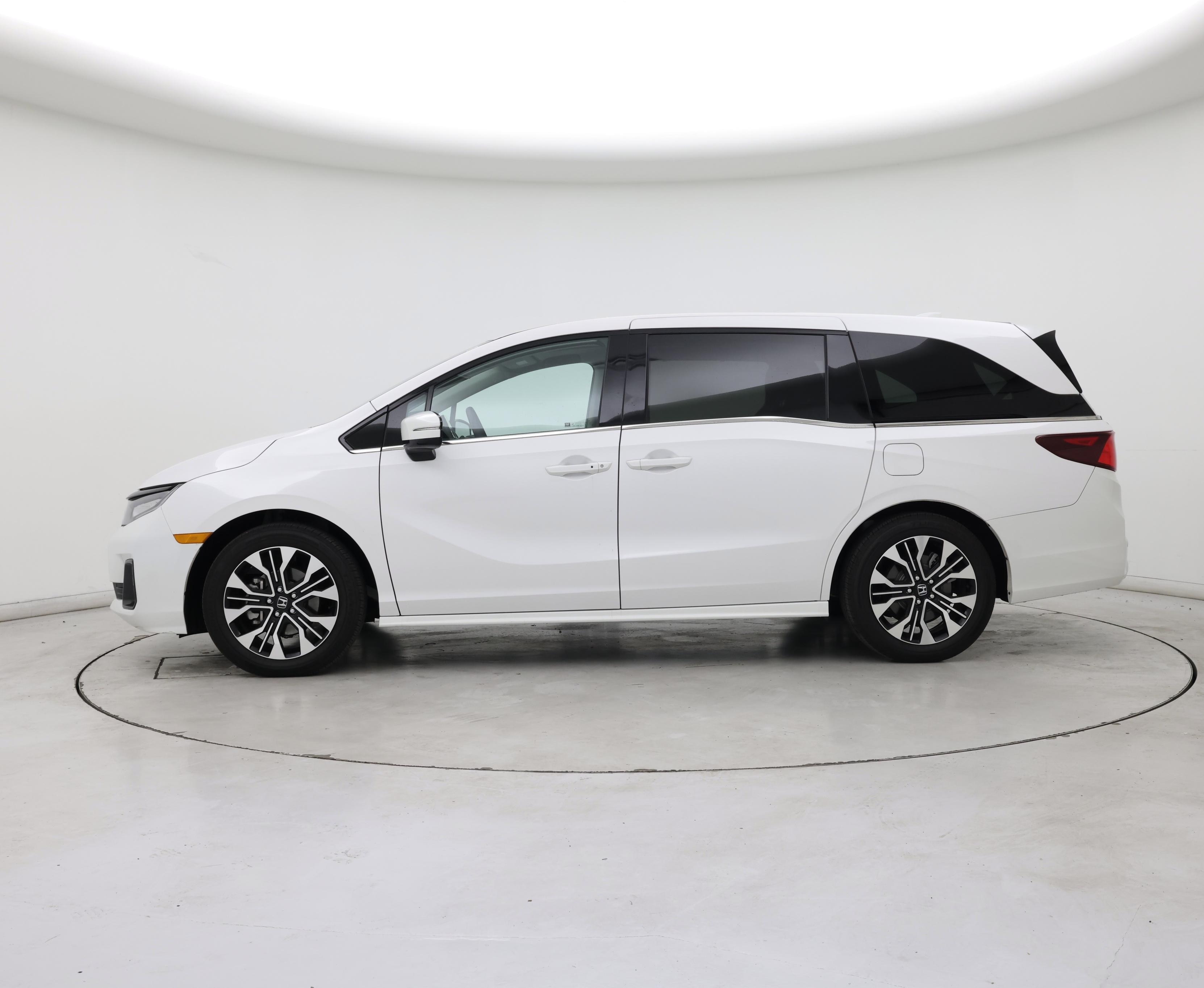 Thumbnail: 2025 Honda Odyssey - 3