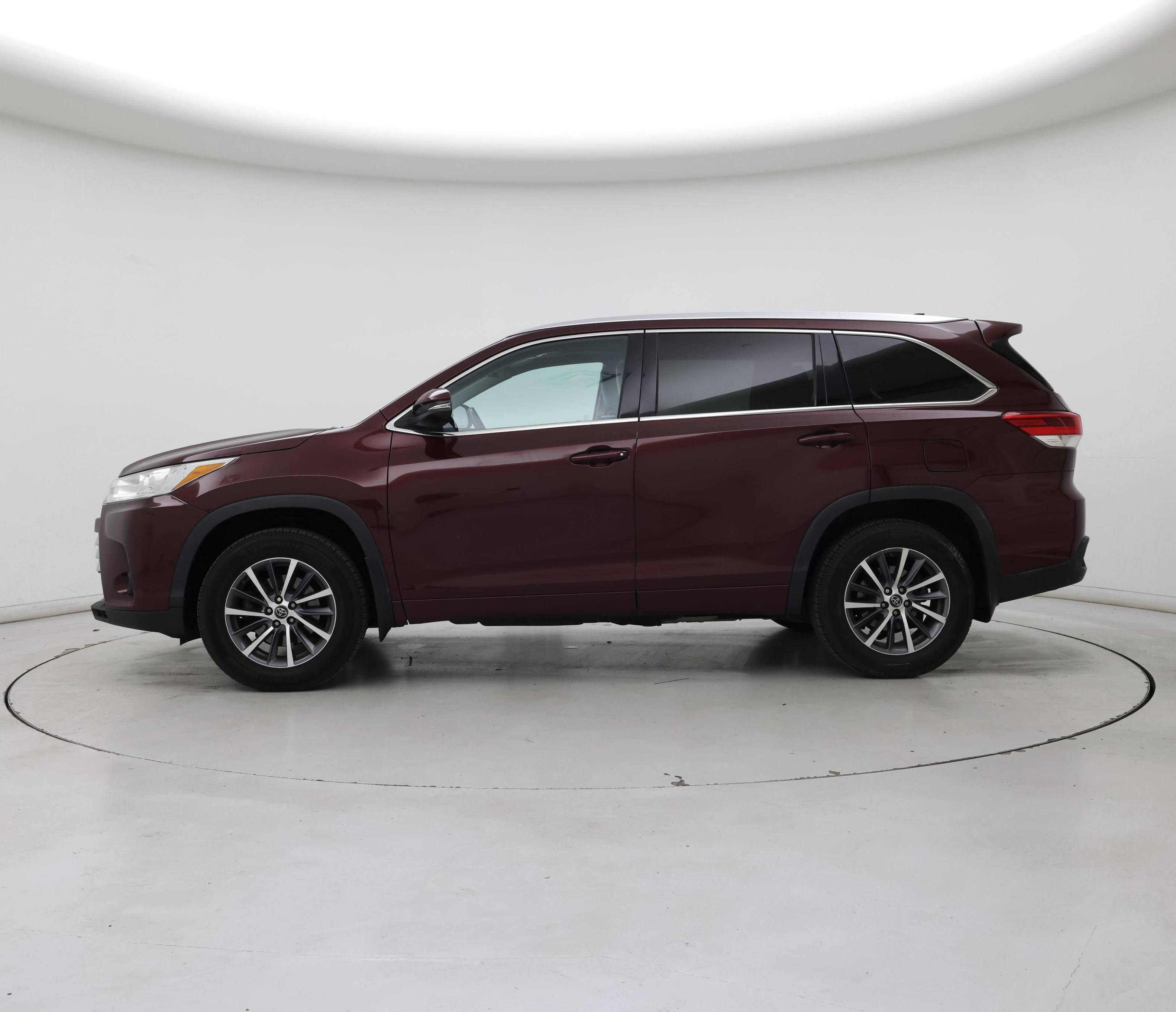 Thumbnail: 2018 Toyota Highlander - 3