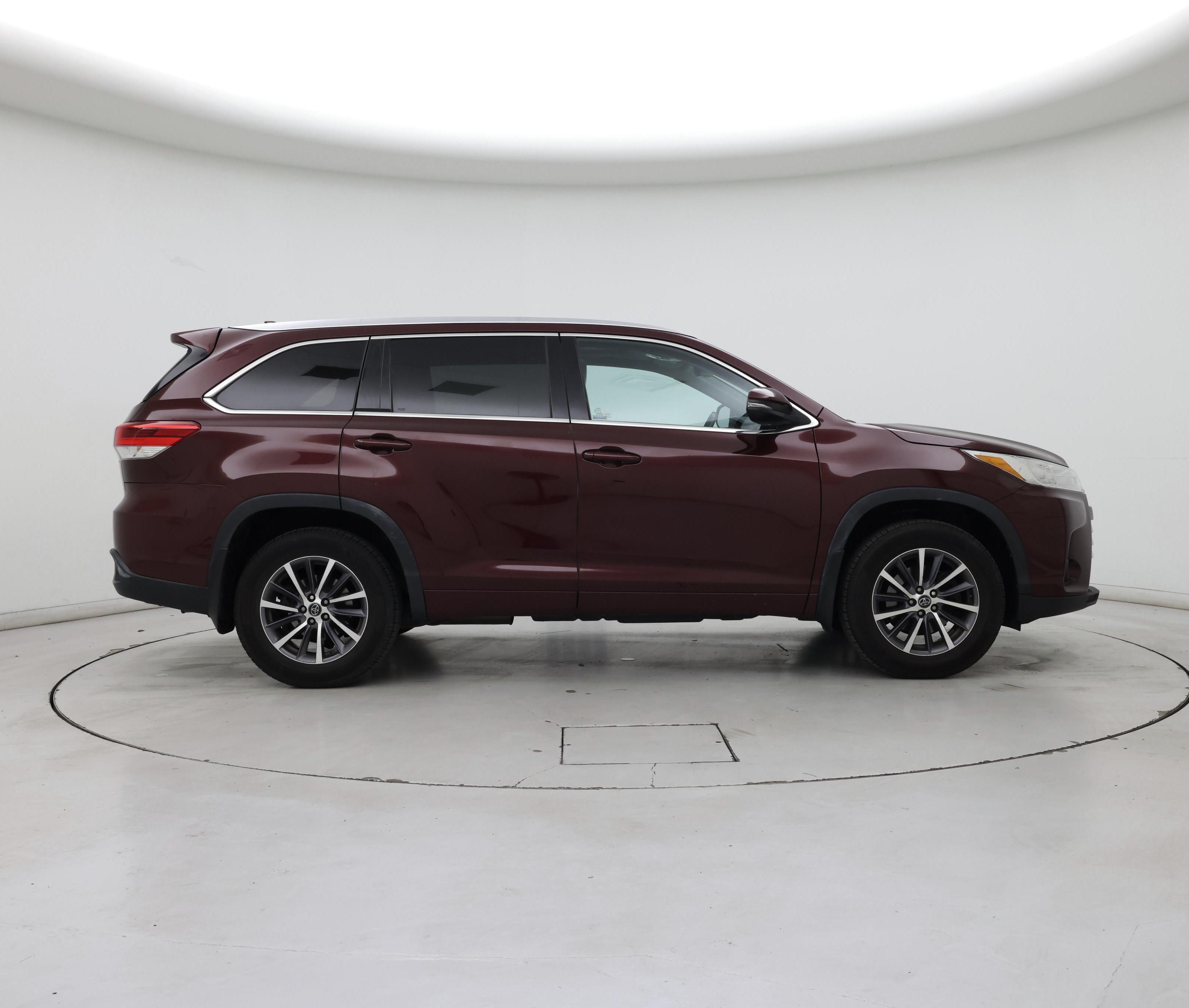 Thumbnail: 2018 Toyota Highlander - 7