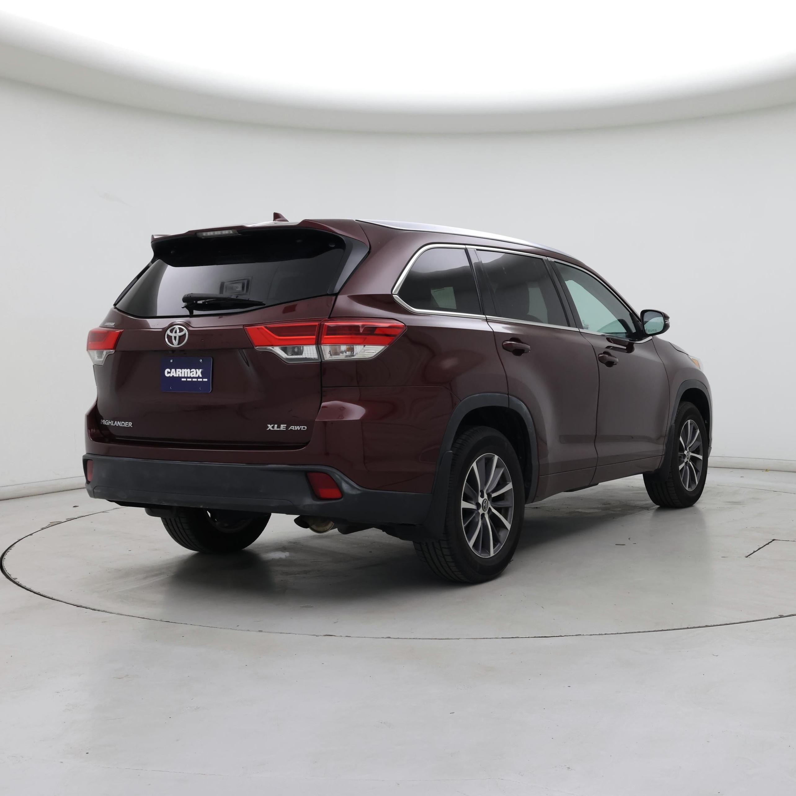 Thumbnail: 2018 Toyota Highlander - 8