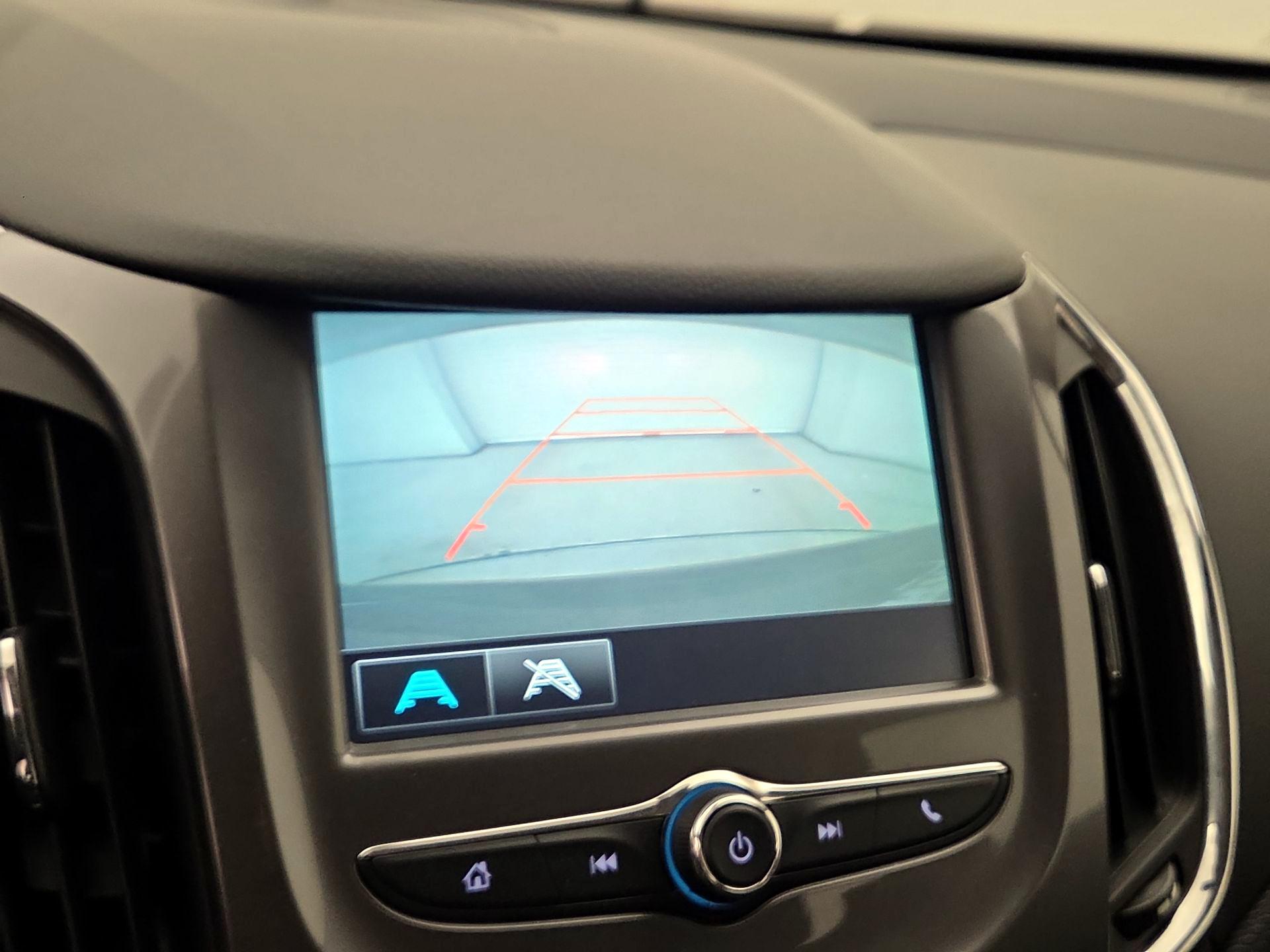 Thumbnail: 2018 Chevrolet Cruze - 14