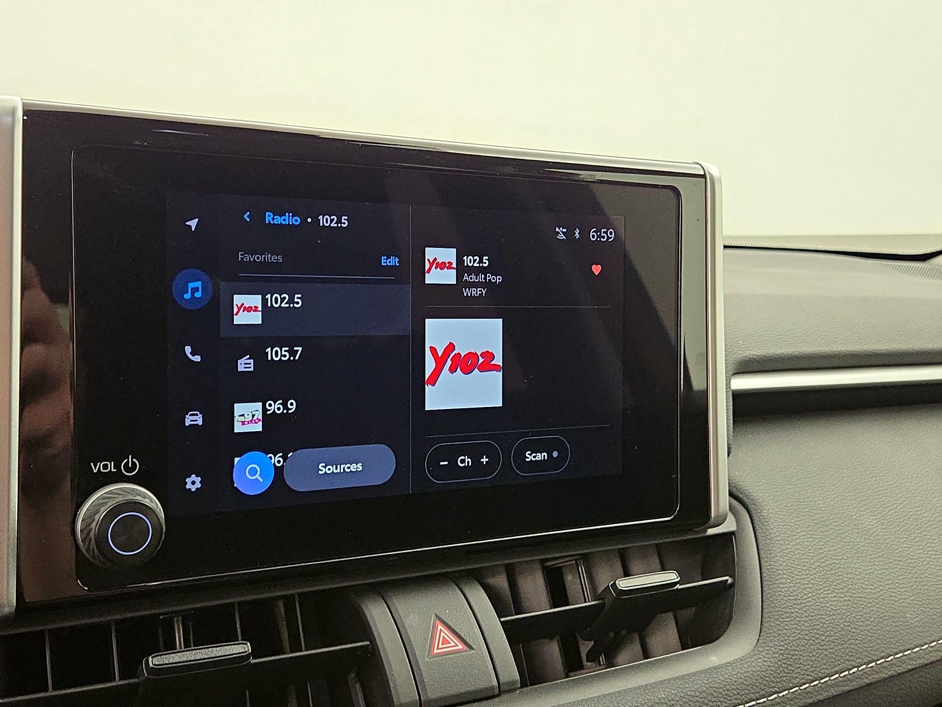 Thumbnail: 2024 Toyota RAV4 - 15