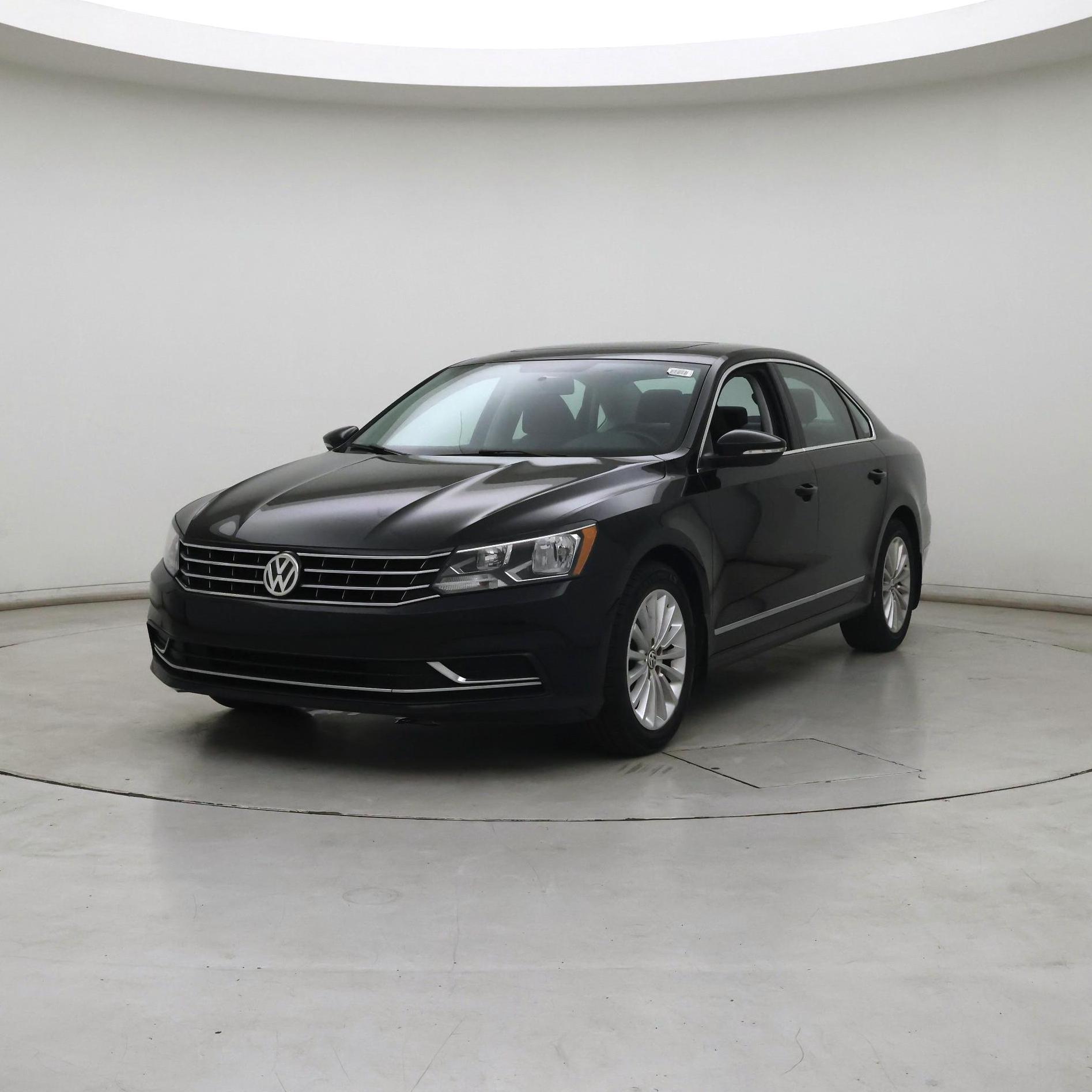 Thumbnail: 2016 Volkswagen Passat - 4