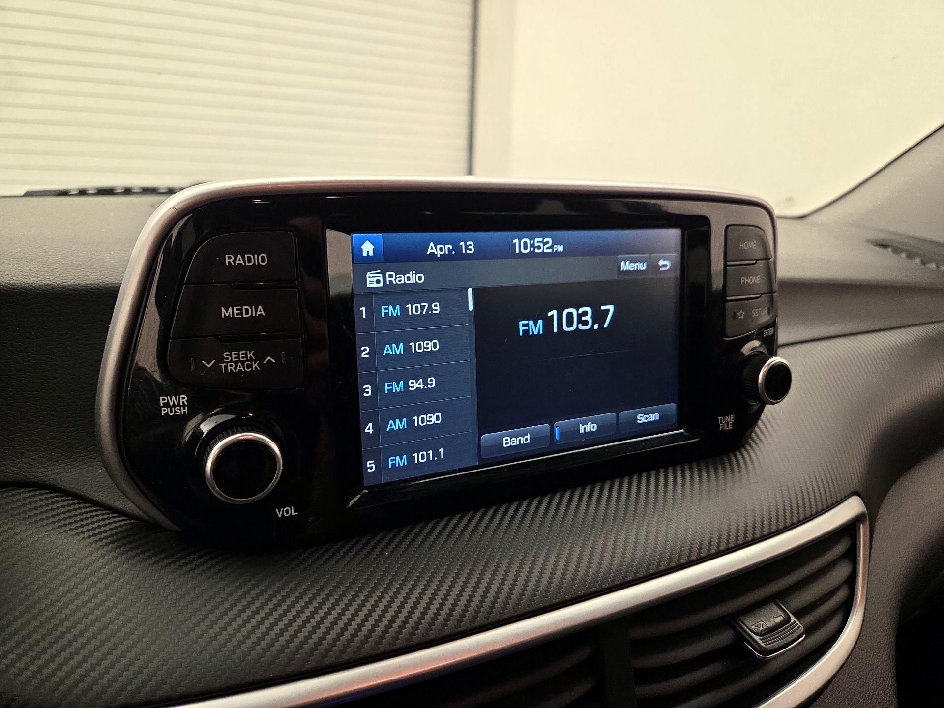 Thumbnail: 2019 Hyundai Tucson - 15