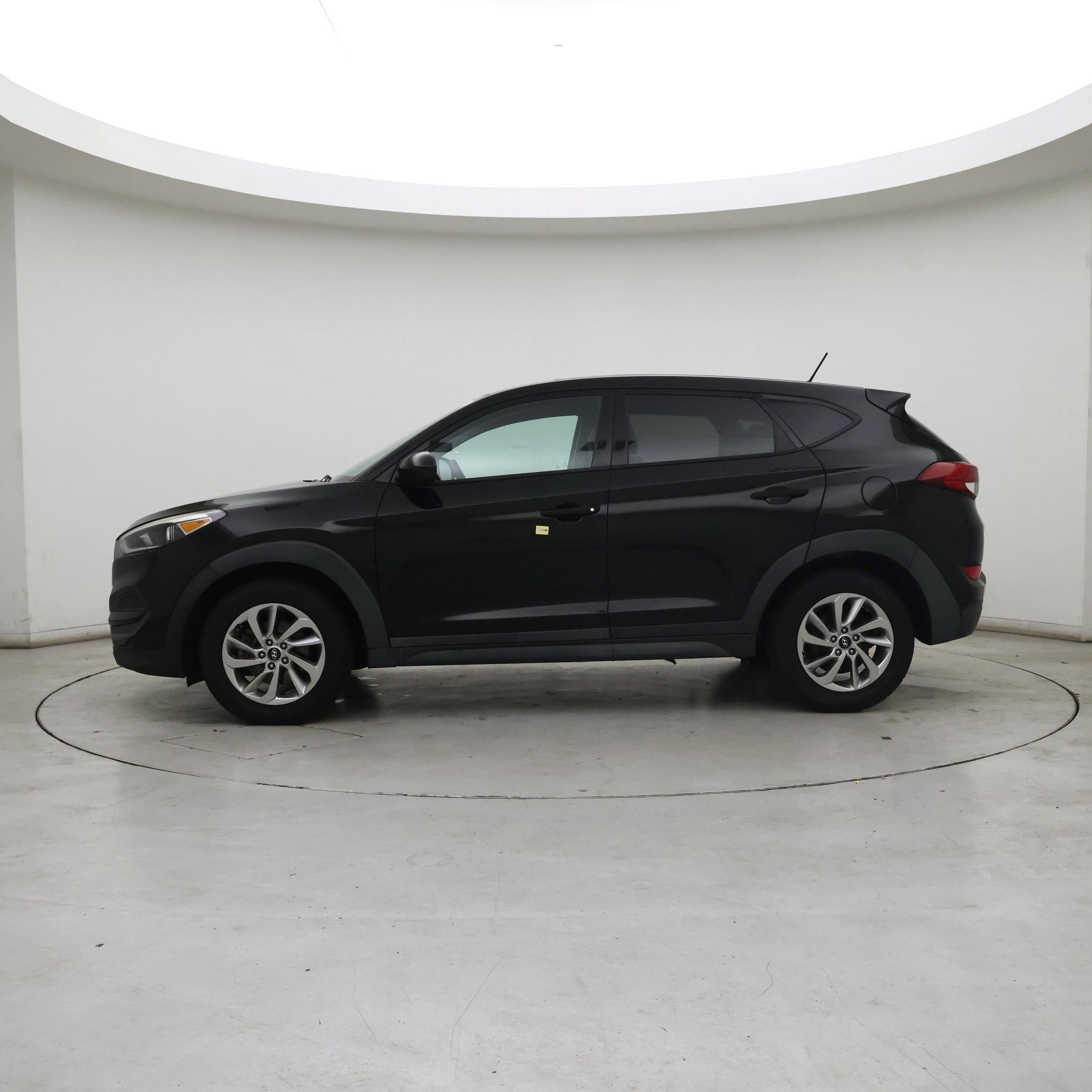 Thumbnail: 2018 Hyundai Tucson - 3