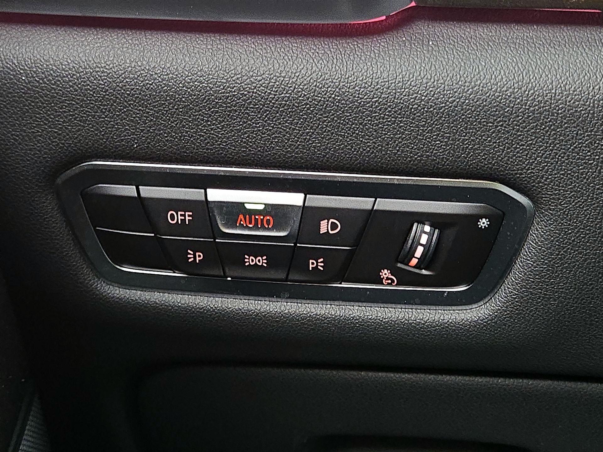 Thumbnail: 2022 BMW X6 - 13