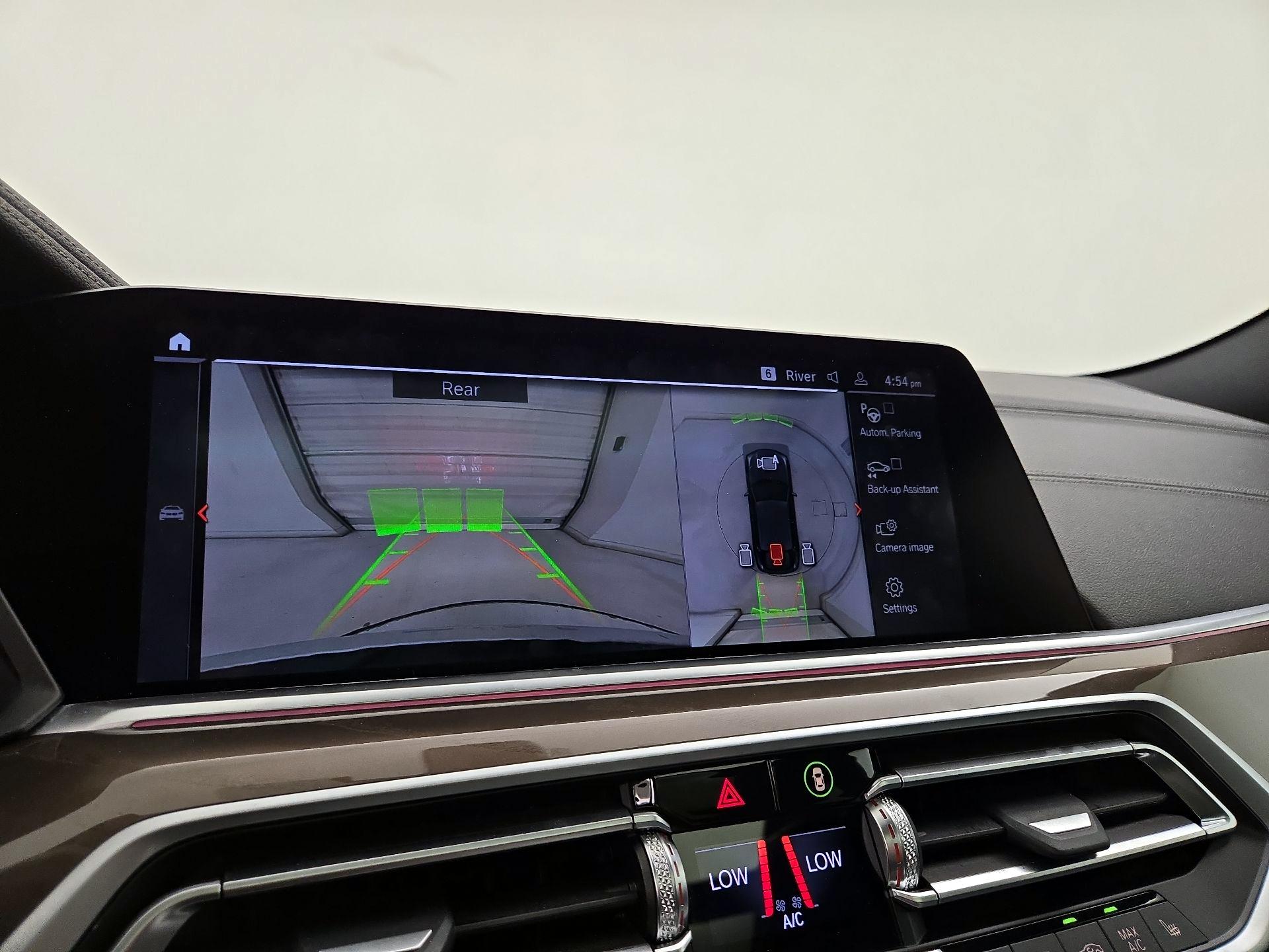 Thumbnail: 2022 BMW X6 - 15