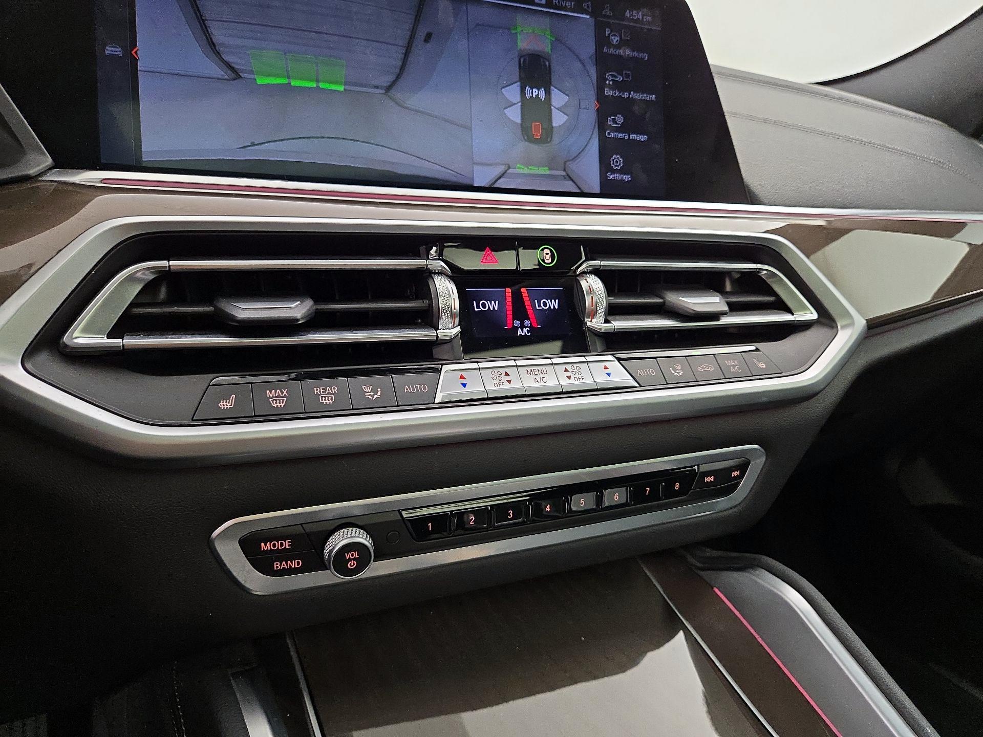 Thumbnail: 2022 BMW X6 - 17