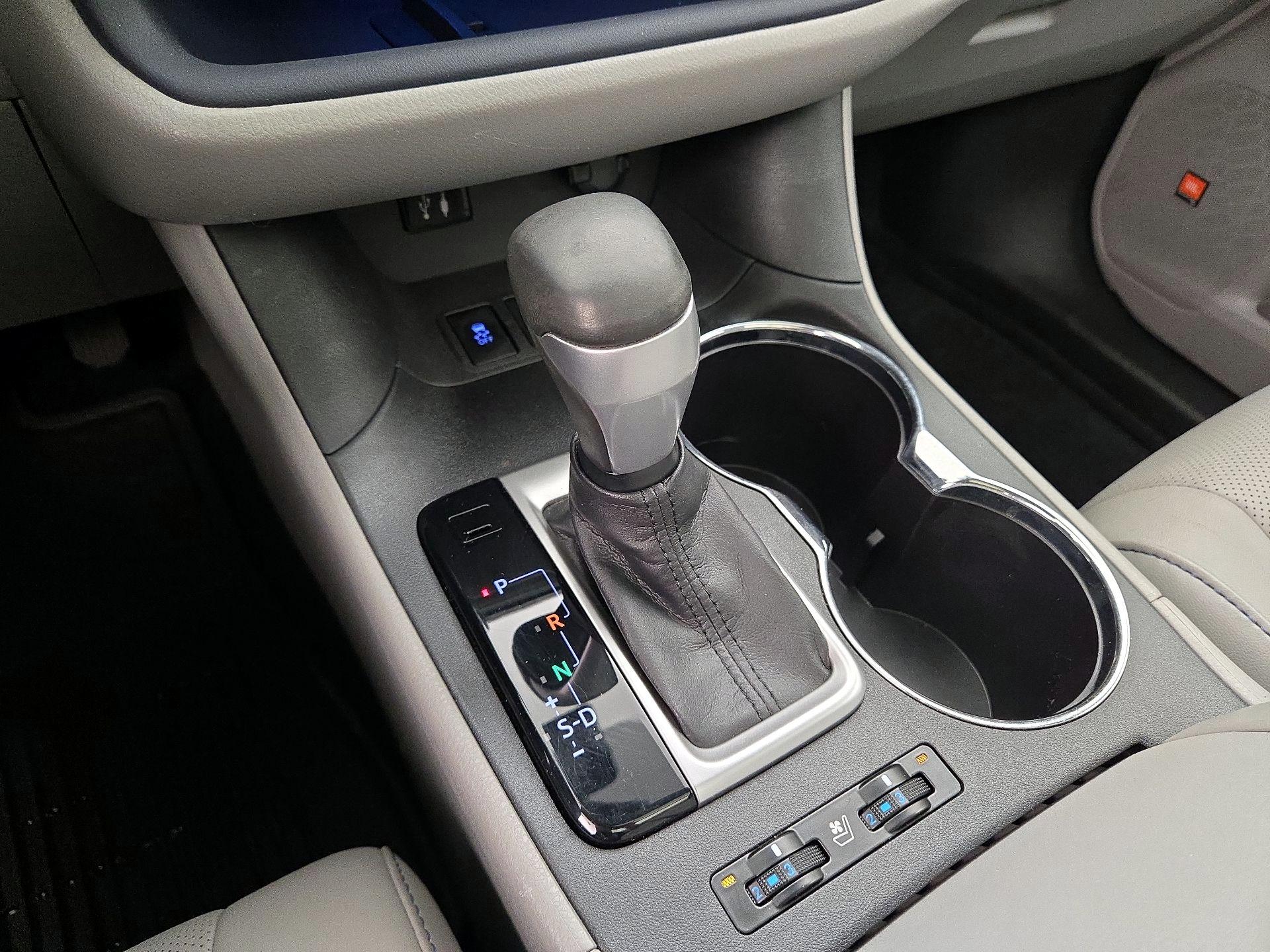 Thumbnail: 2015 Toyota Highlander - 18