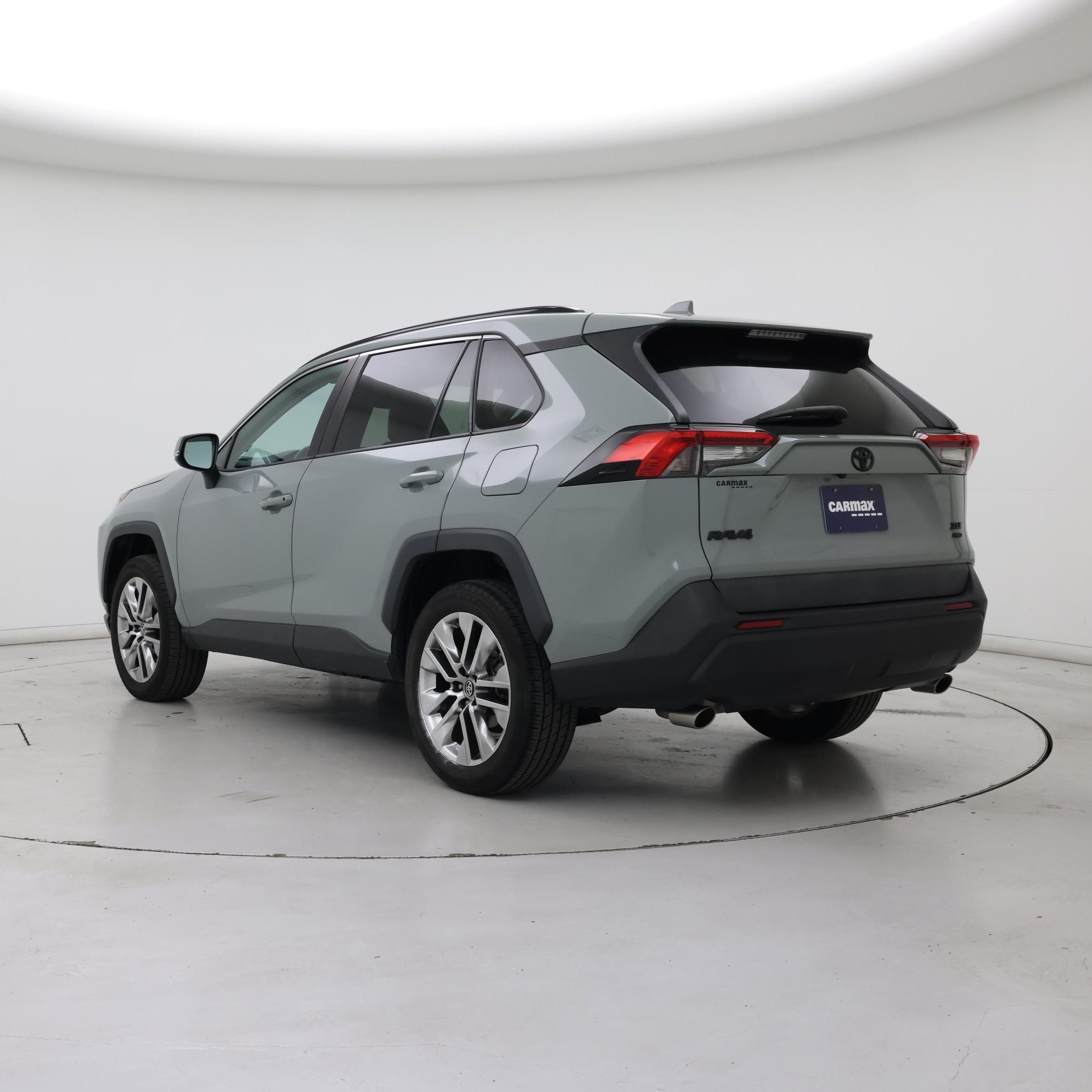 Thumbnail: 2019 Toyota RAV4 - 2