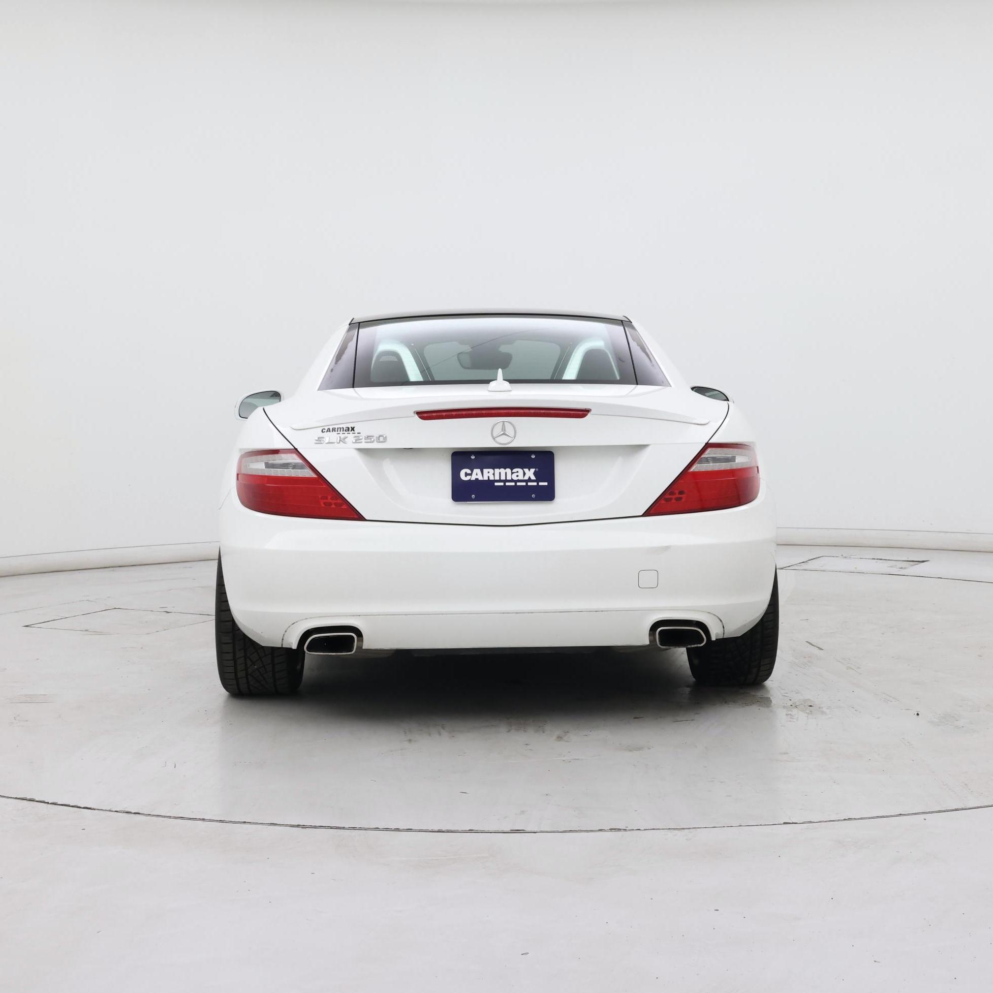 Thumbnail: 2015 Mercedes-Benz SLK - 6