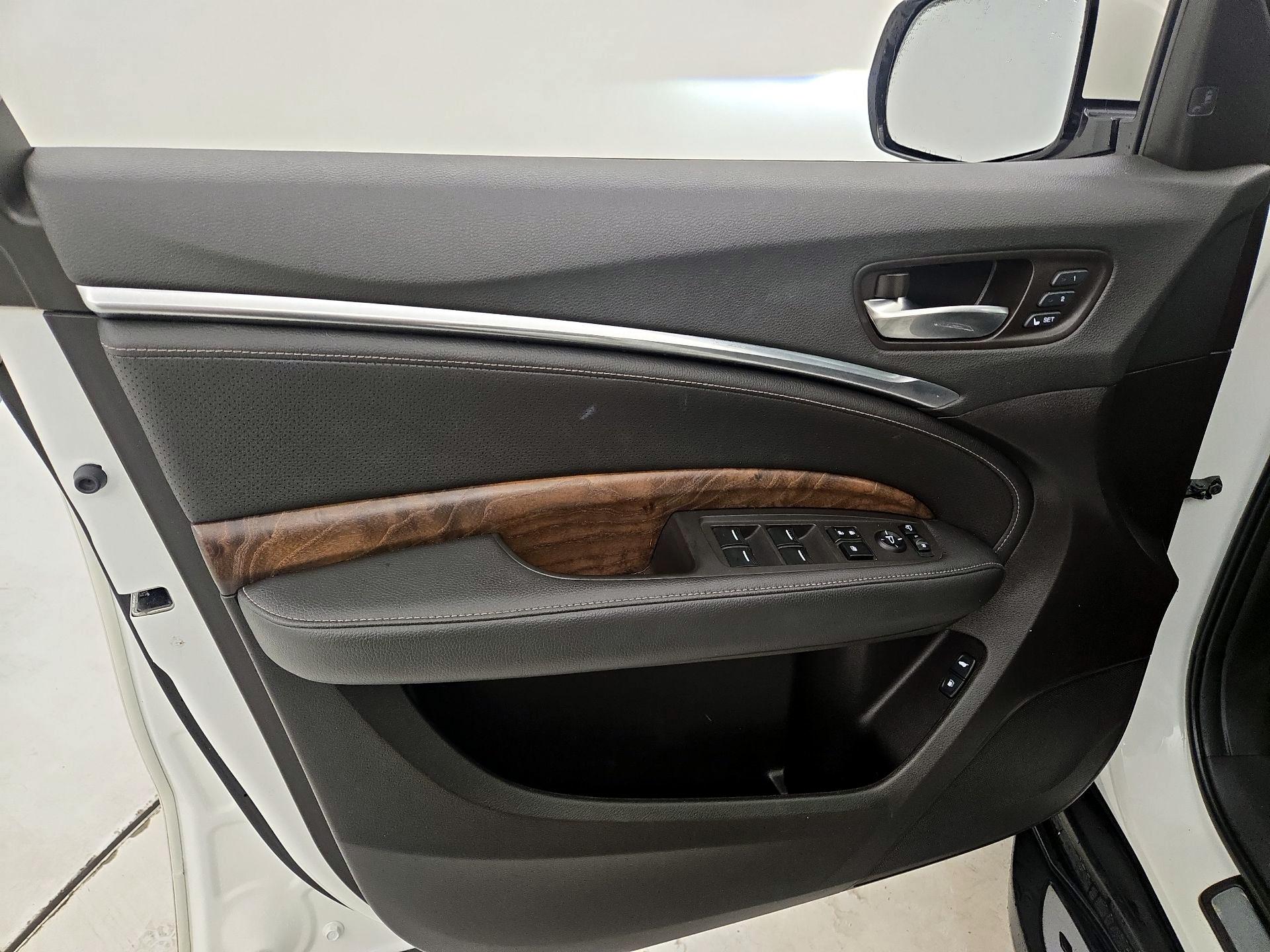 Thumbnail: 2019 Acura MDX - 12