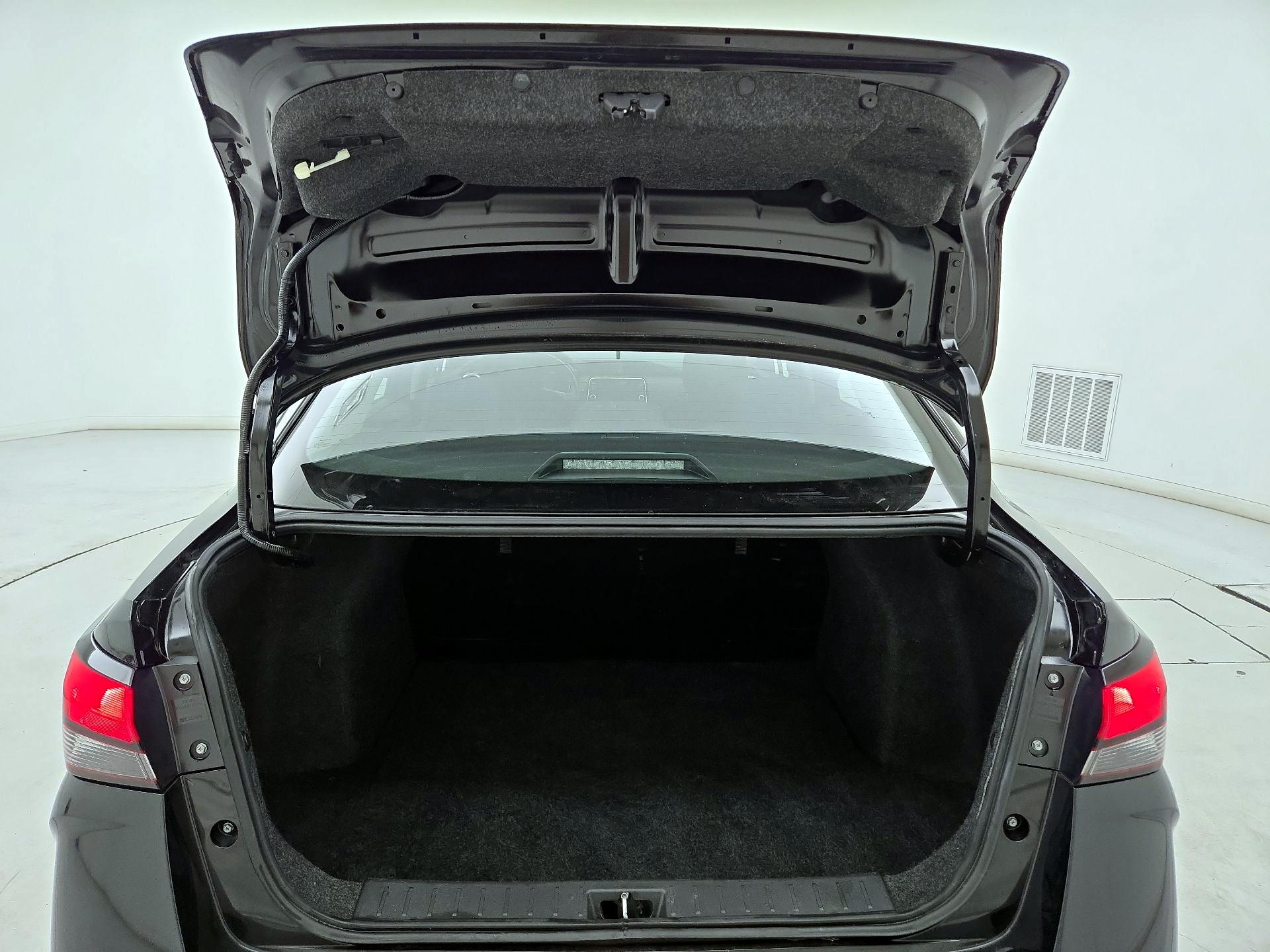 Thumbnail: 2023 Nissan Versa - 19