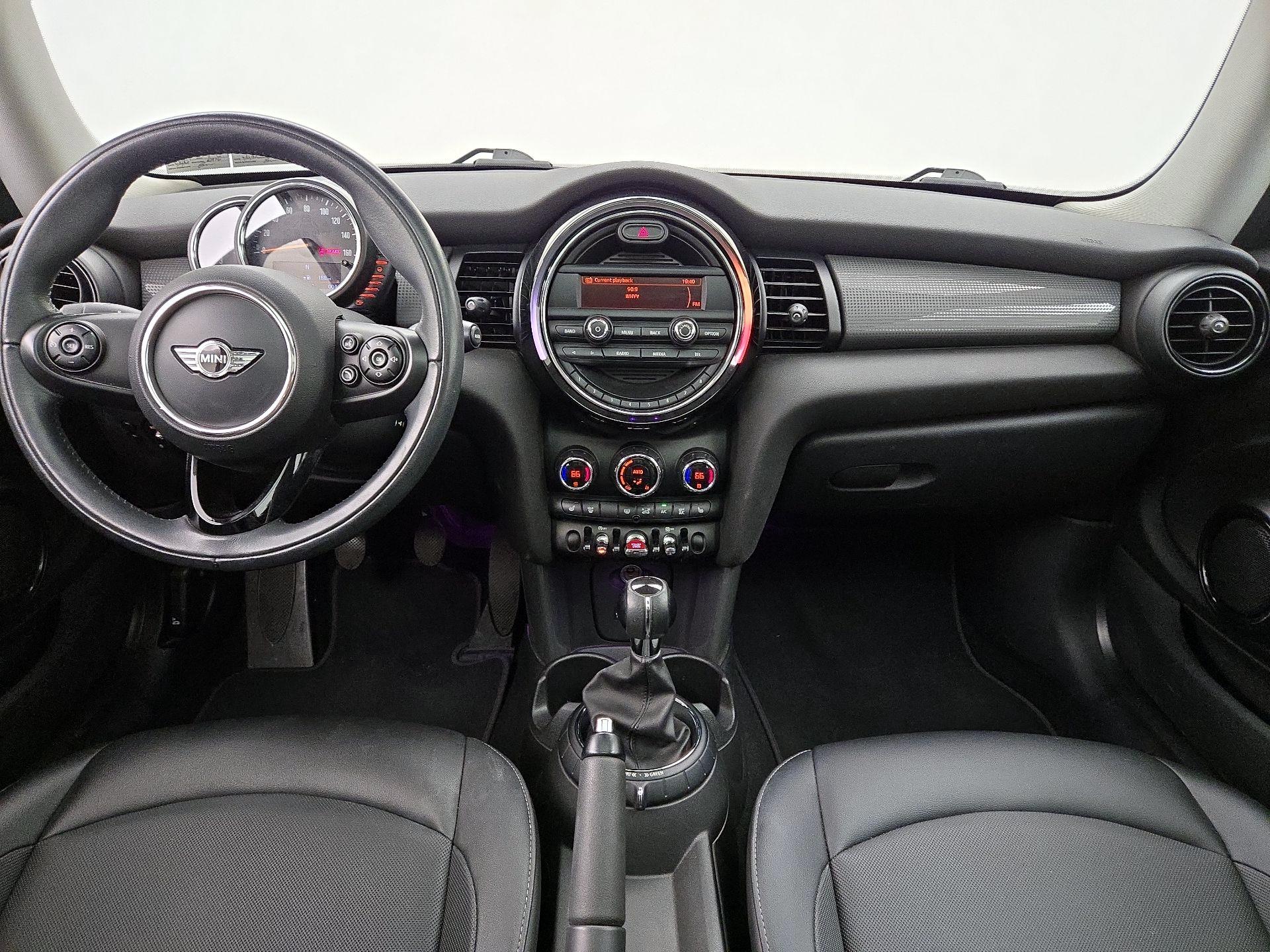 Thumbnail: 2015 MINI Cooper Hardtop - 9