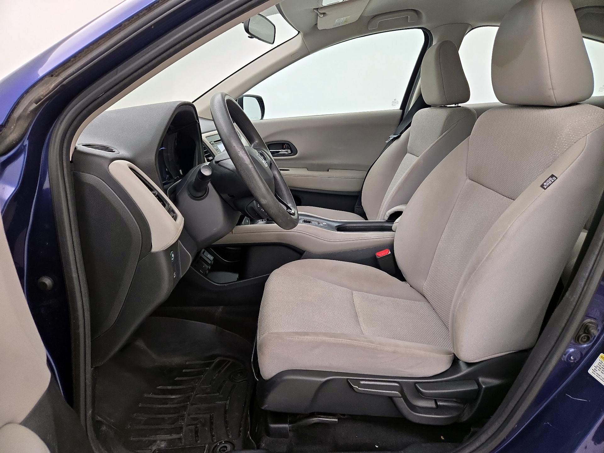 Thumbnail: 2016 Honda HR-V - 11