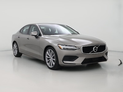 2020 Volvo S60 T6 Momentum