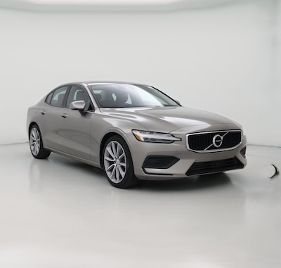 2020 Volvo S60 T6 Momentum