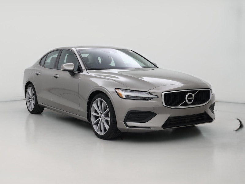 2020 Volvo S60 T6 Momentum