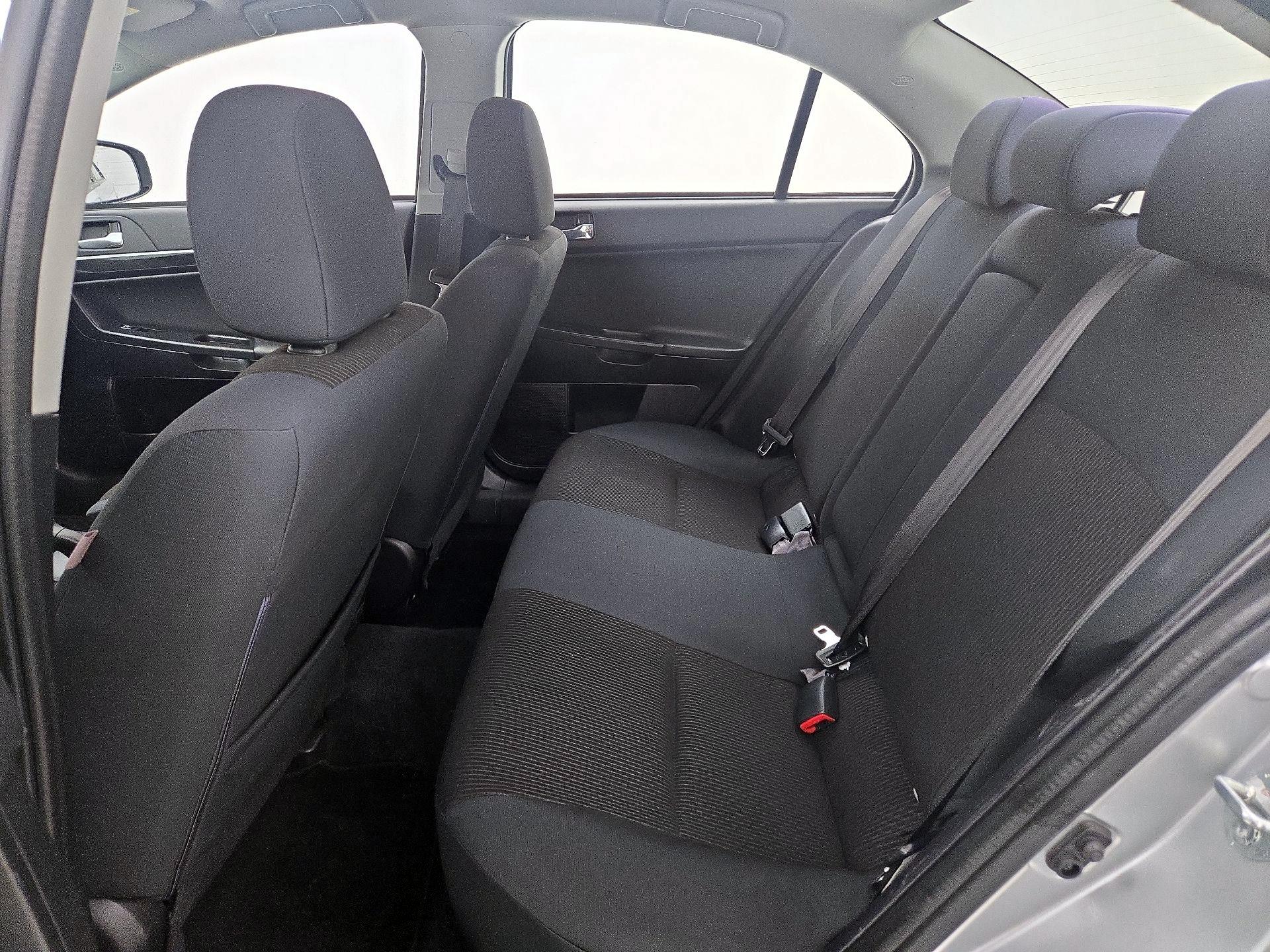 Thumbnail: 2016 Mitsubishi Lancer - 17