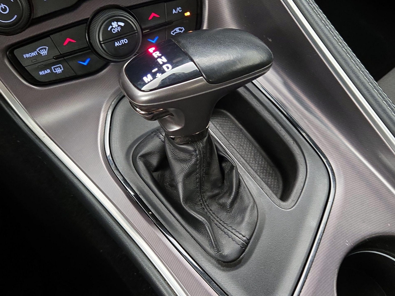 2021 Dodge Challenger SXT - Photo 18