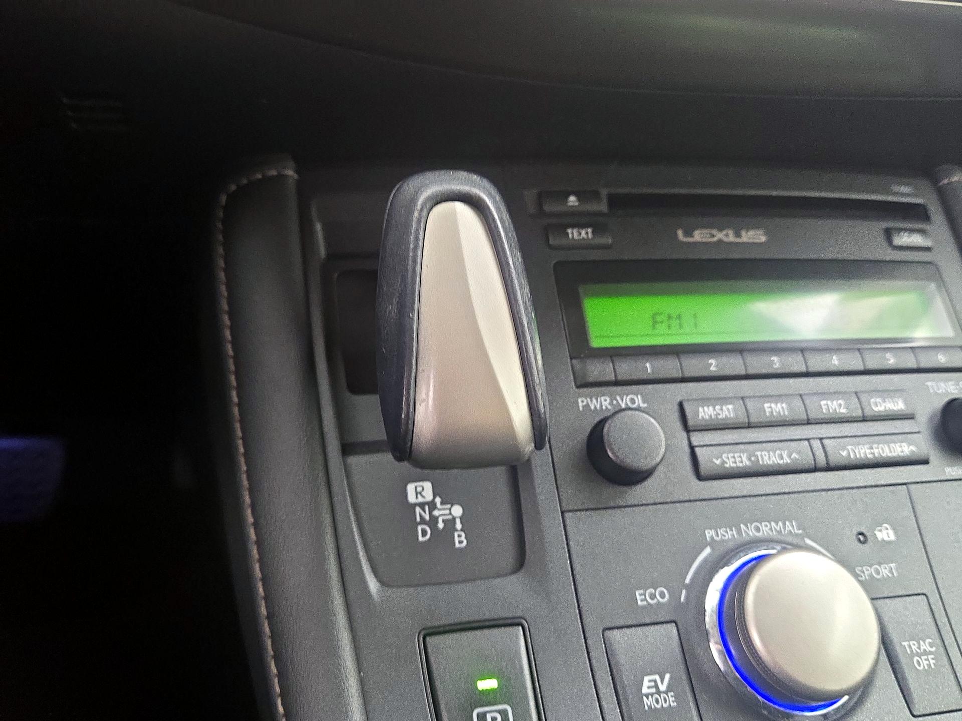 Thumbnail: 2016 Lexus CT - 17