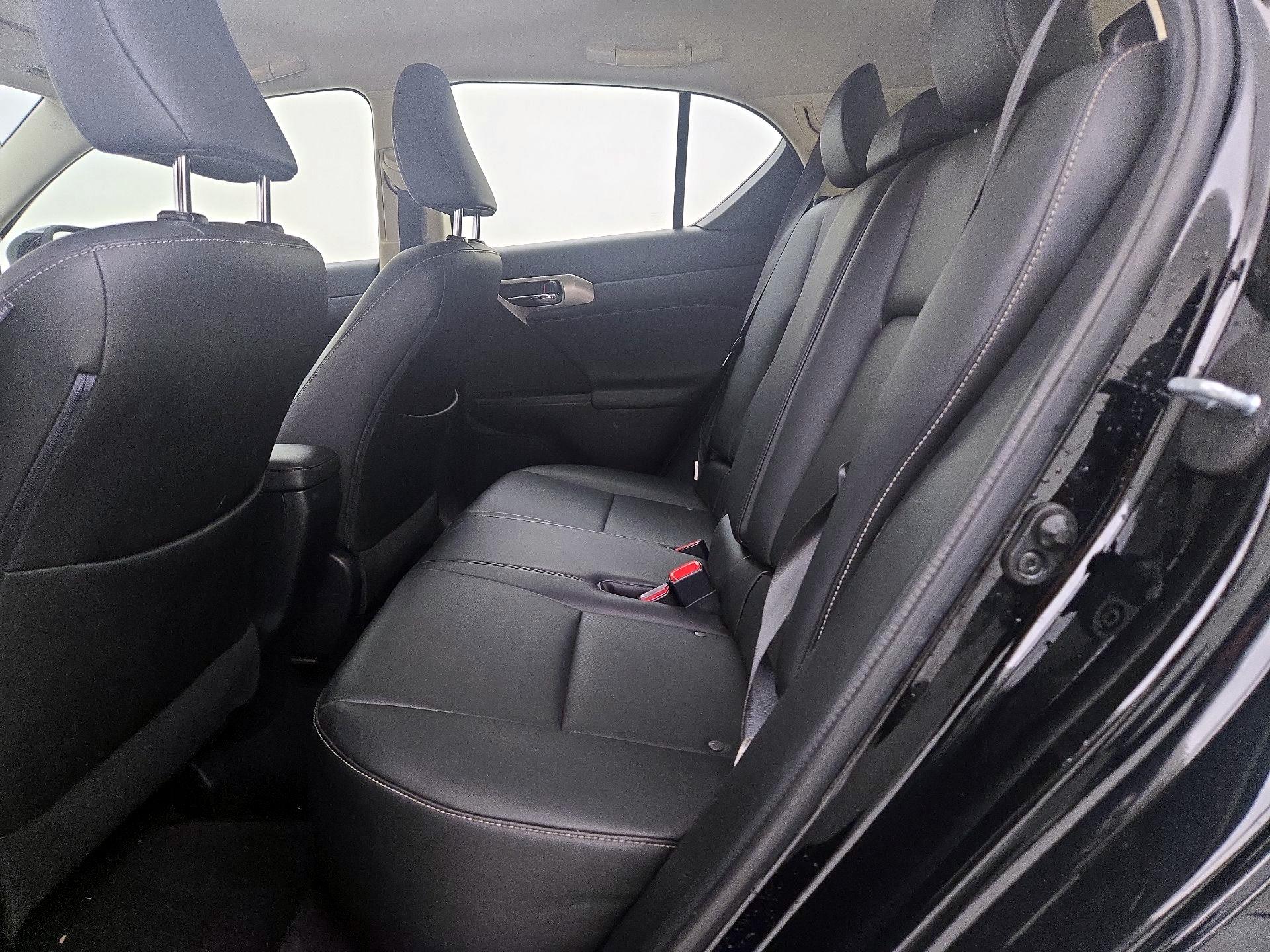 Thumbnail: 2016 Lexus CT - 18