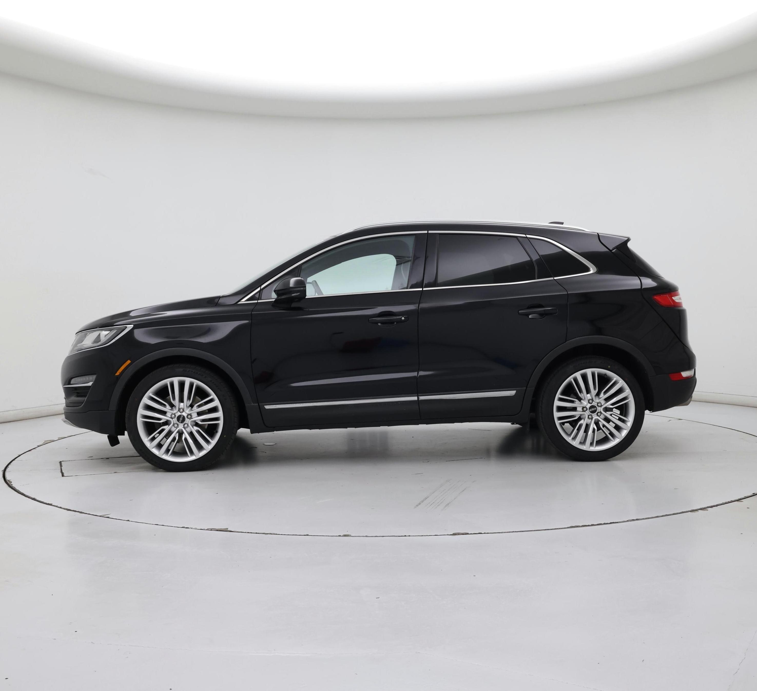 Thumbnail: 2016 Lincoln MKC - 3
