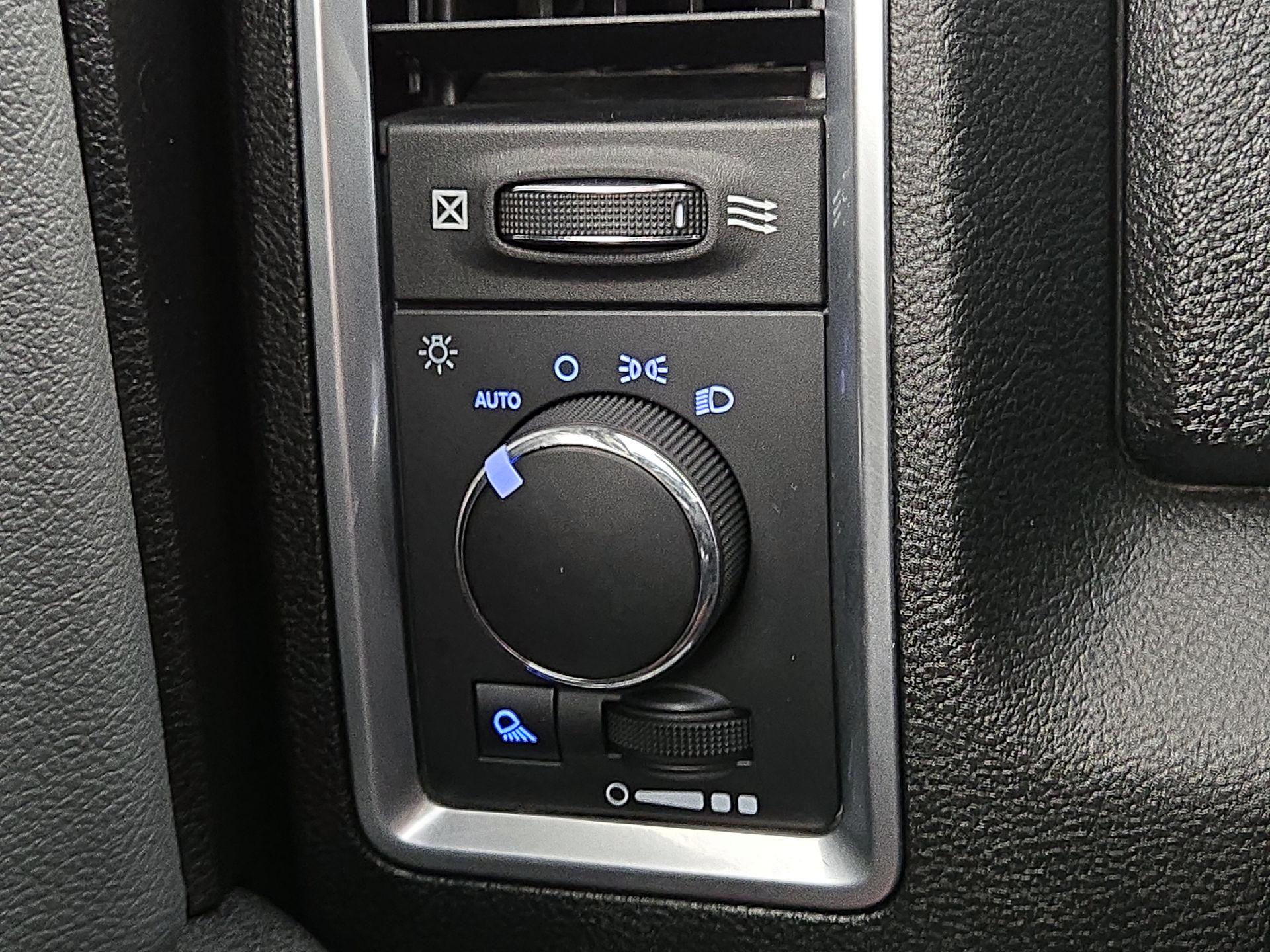Thumbnail: 2021 RAM 1500 Classic - 13
