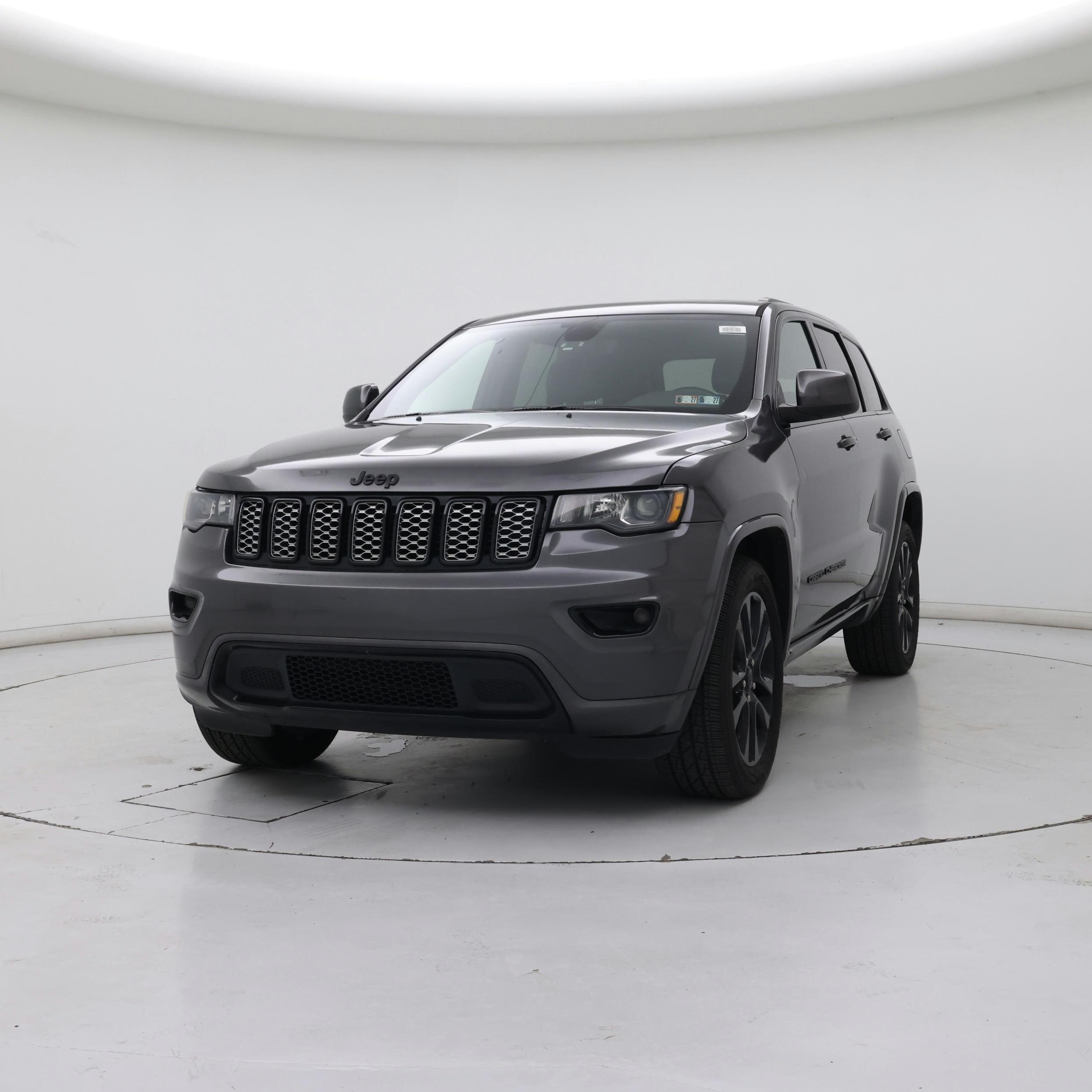 Thumbnail: 2018 Jeep Grand Cherokee - 4