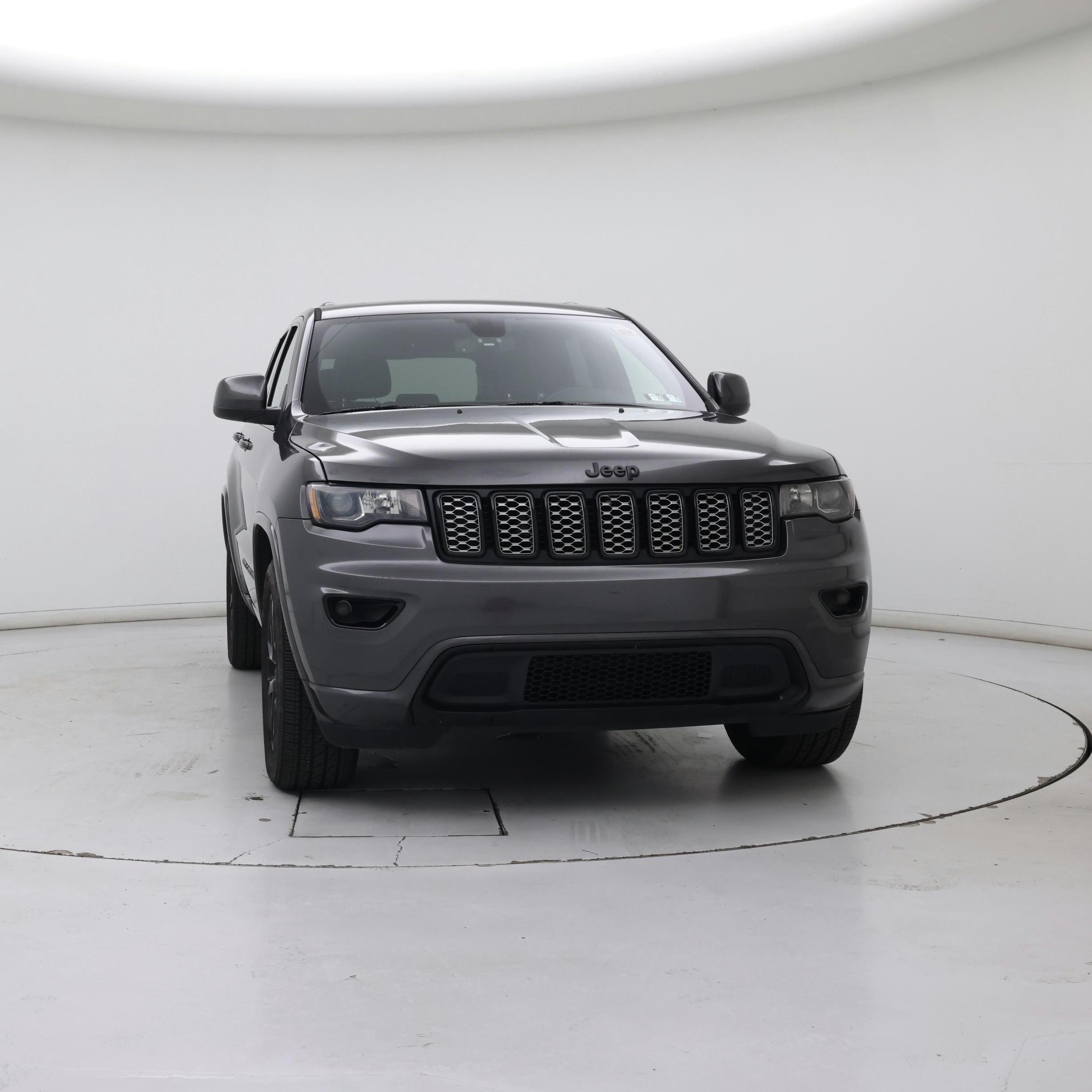 Thumbnail: 2018 Jeep Grand Cherokee - 5