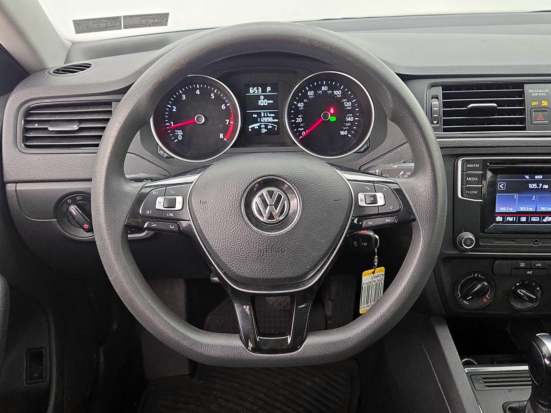 Thumbnail: 2016 Volkswagen Jetta - 10