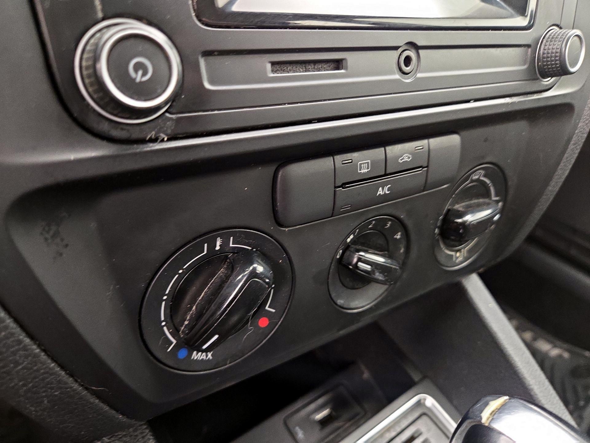 Thumbnail: 2016 Volkswagen Jetta - 15