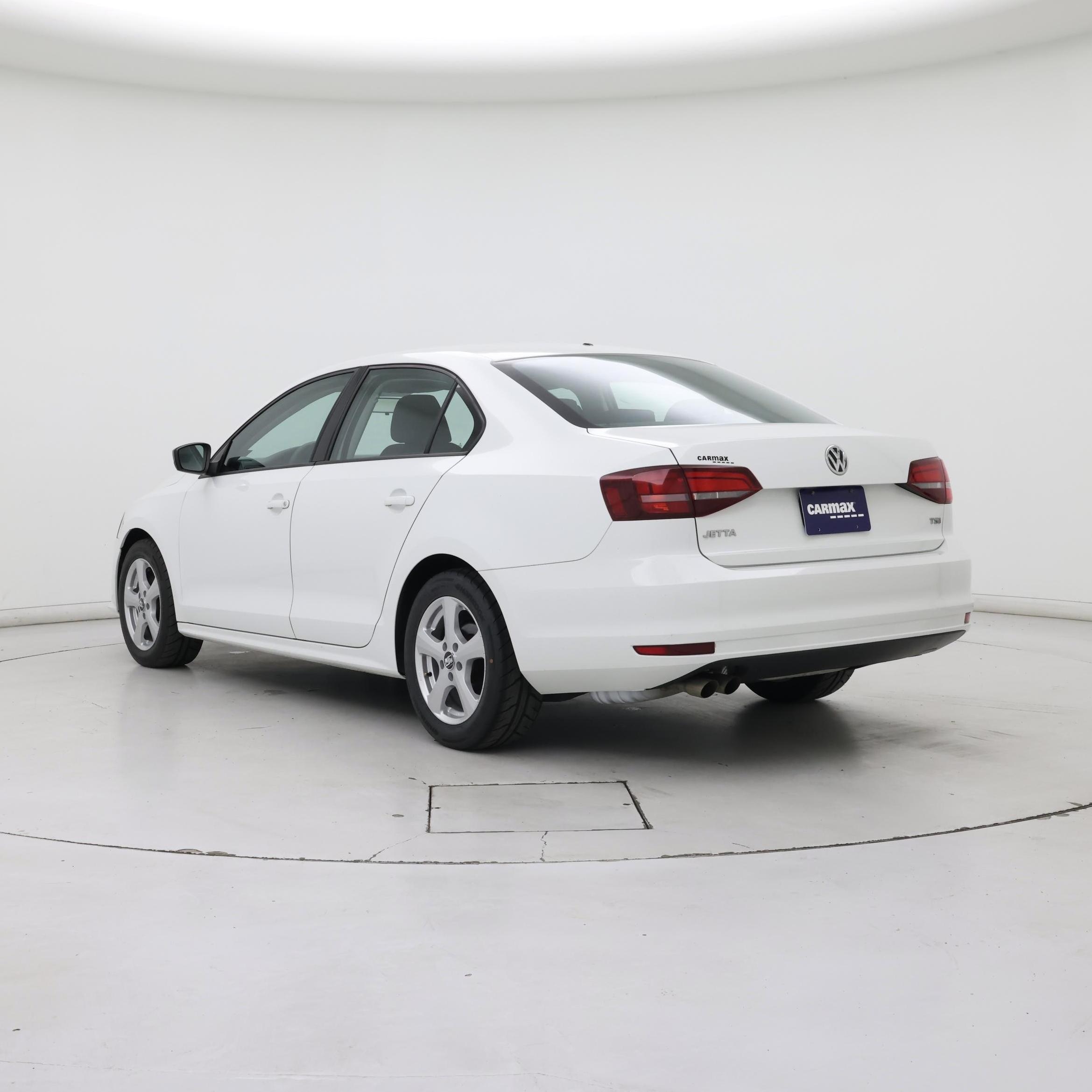 Thumbnail: 2016 Volkswagen Jetta - 2