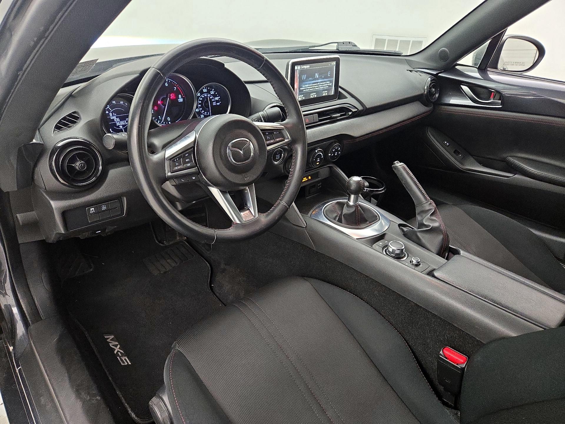 Thumbnail: 2016 Mazda MX-5 Miata - 11