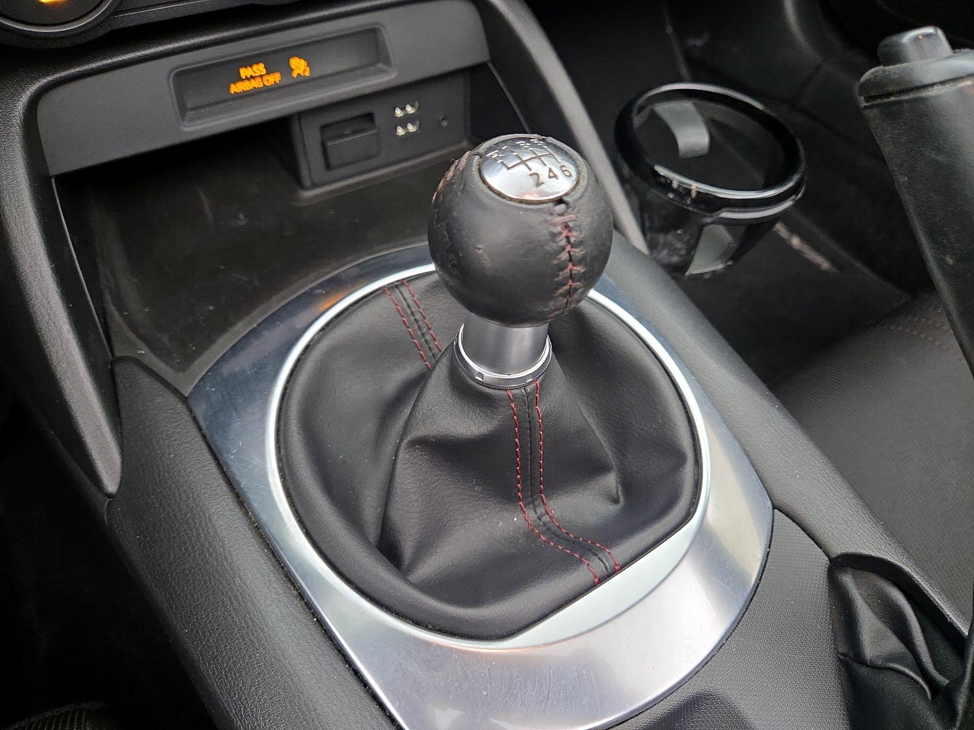 Thumbnail: 2016 Mazda MX-5 Miata - 16