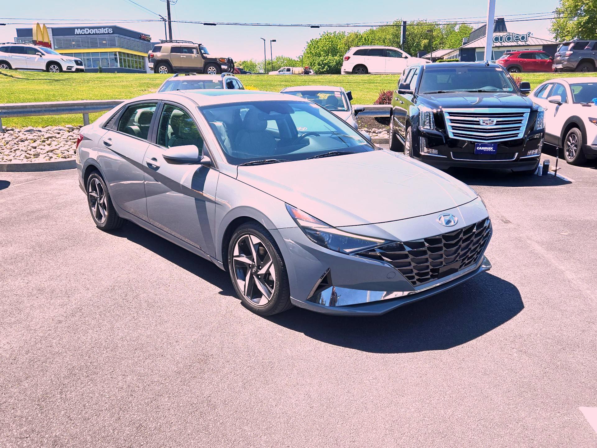 Thumbnail: 2021 Hyundai Elantra - 1