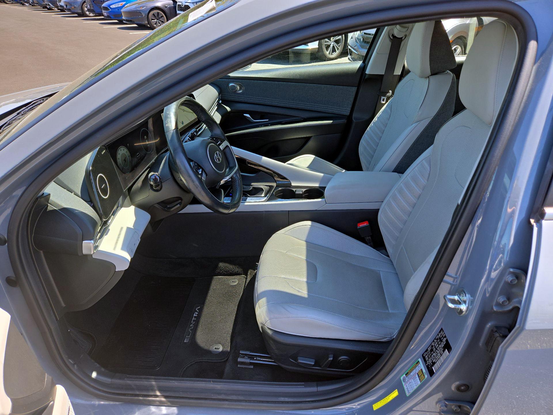 Thumbnail: 2021 Hyundai Elantra - 9