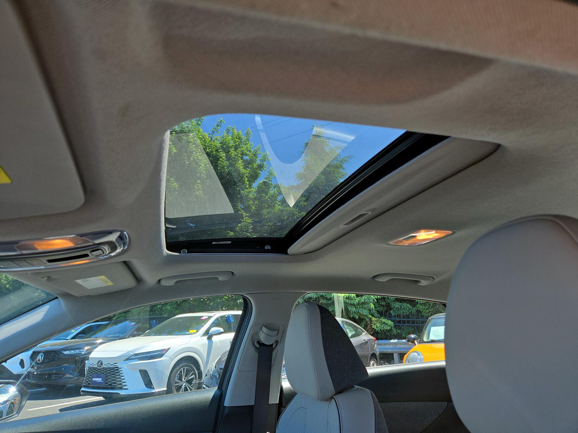Thumbnail: 2021 Hyundai Elantra - 18
