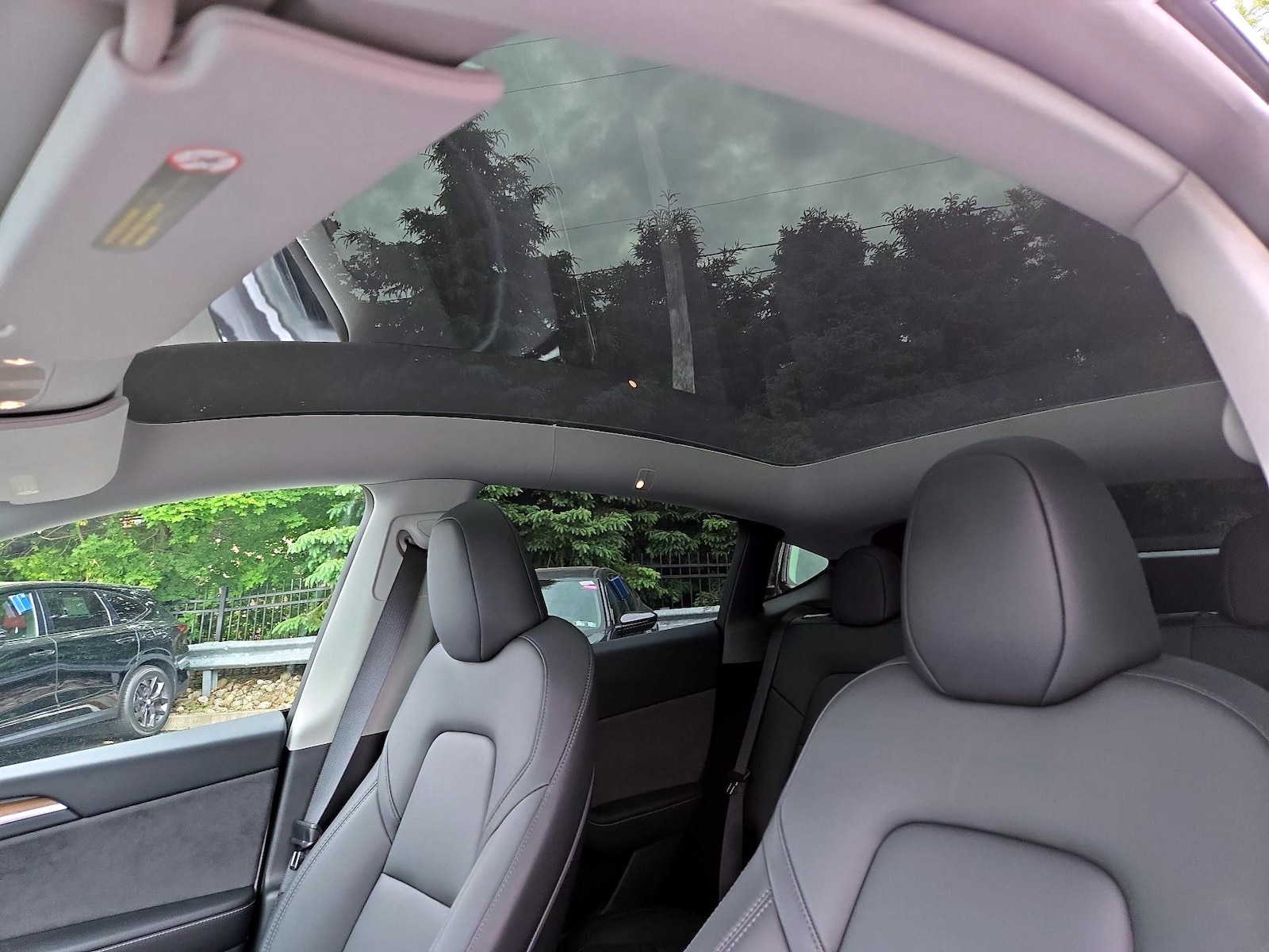 2024 Tesla Model Y Long Range - Photo 18