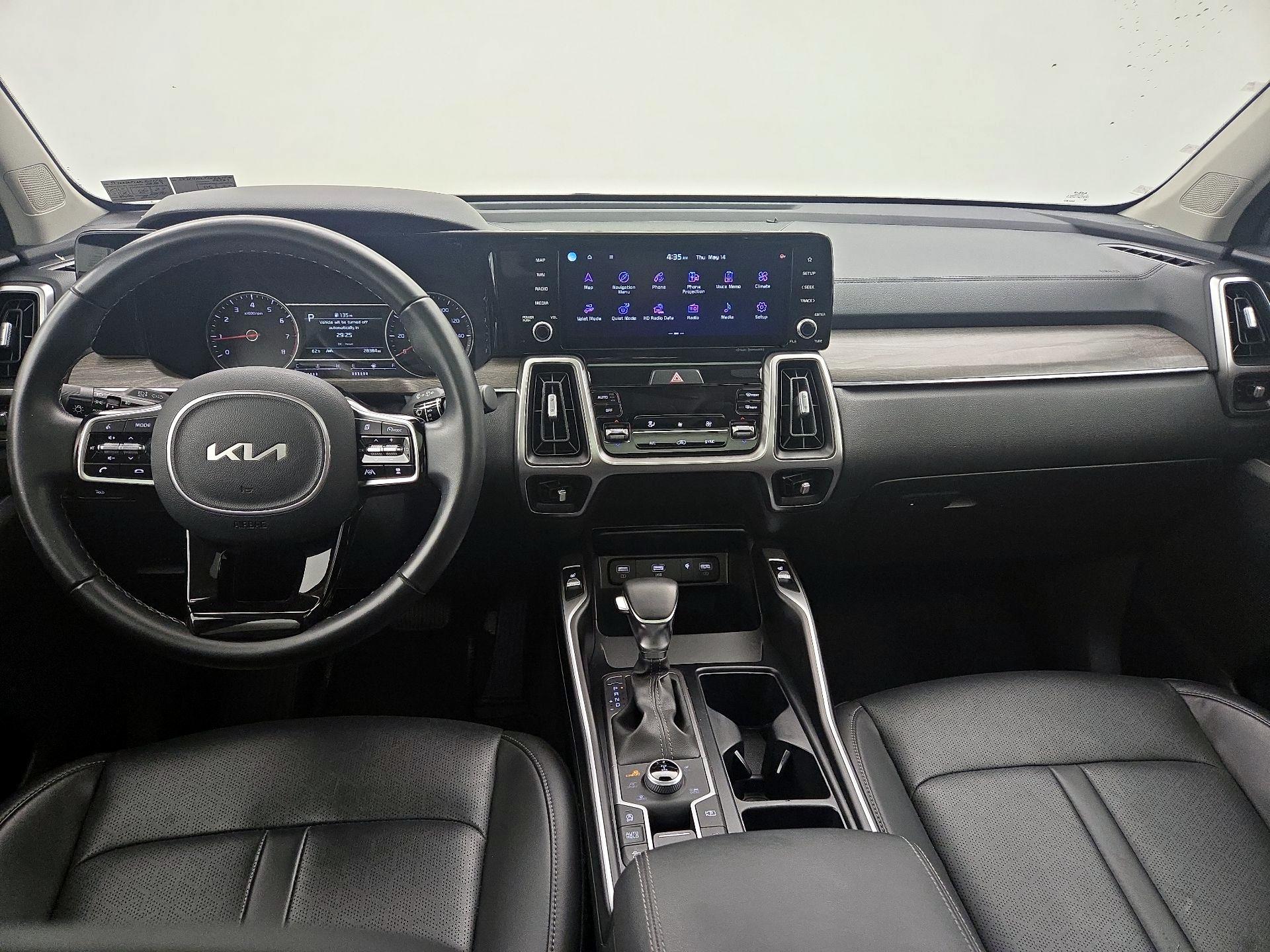Thumbnail: 2022 Kia Sorento - 9