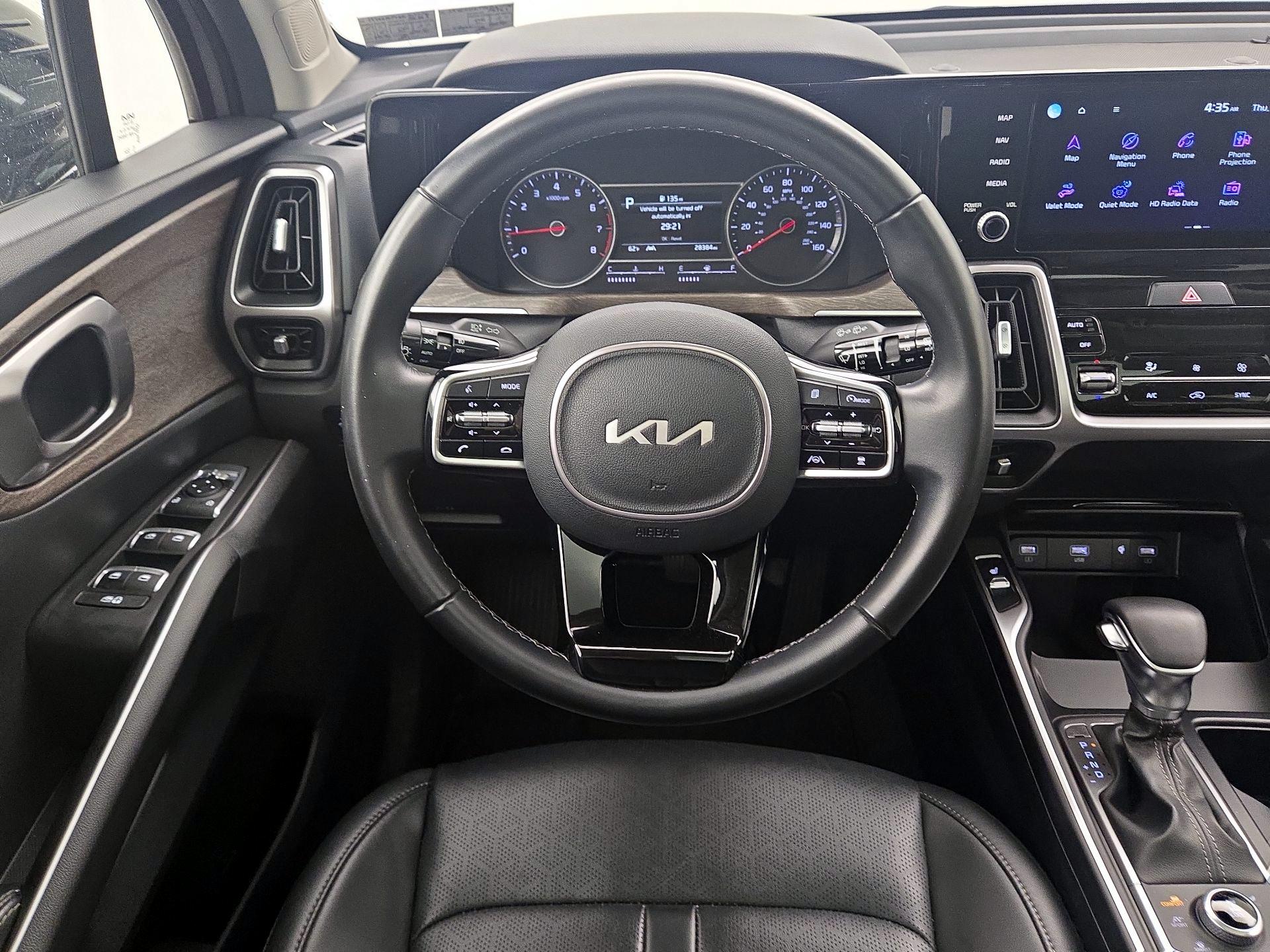 Thumbnail: 2022 Kia Sorento - 10