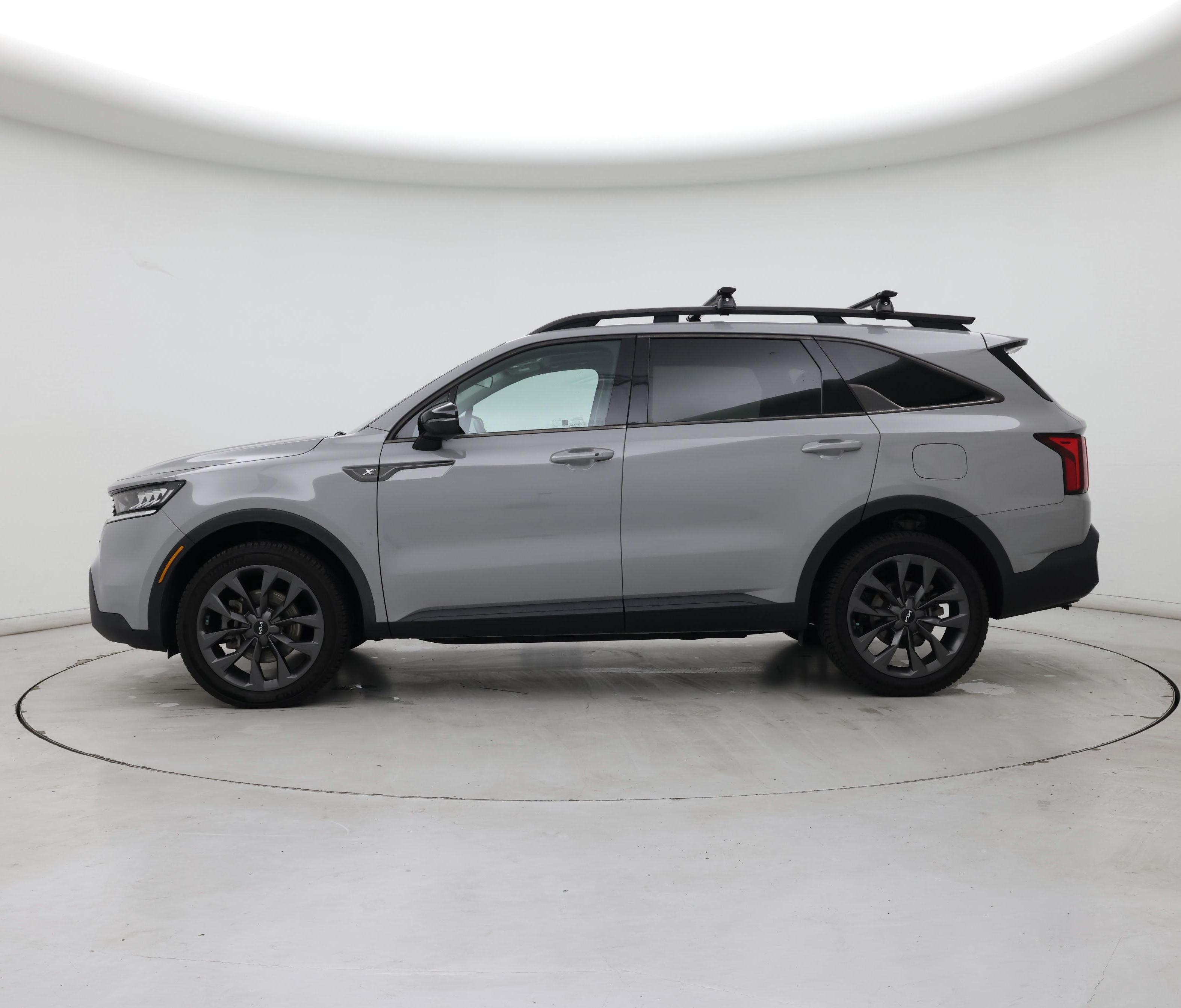 Thumbnail: 2022 Kia Sorento - 3