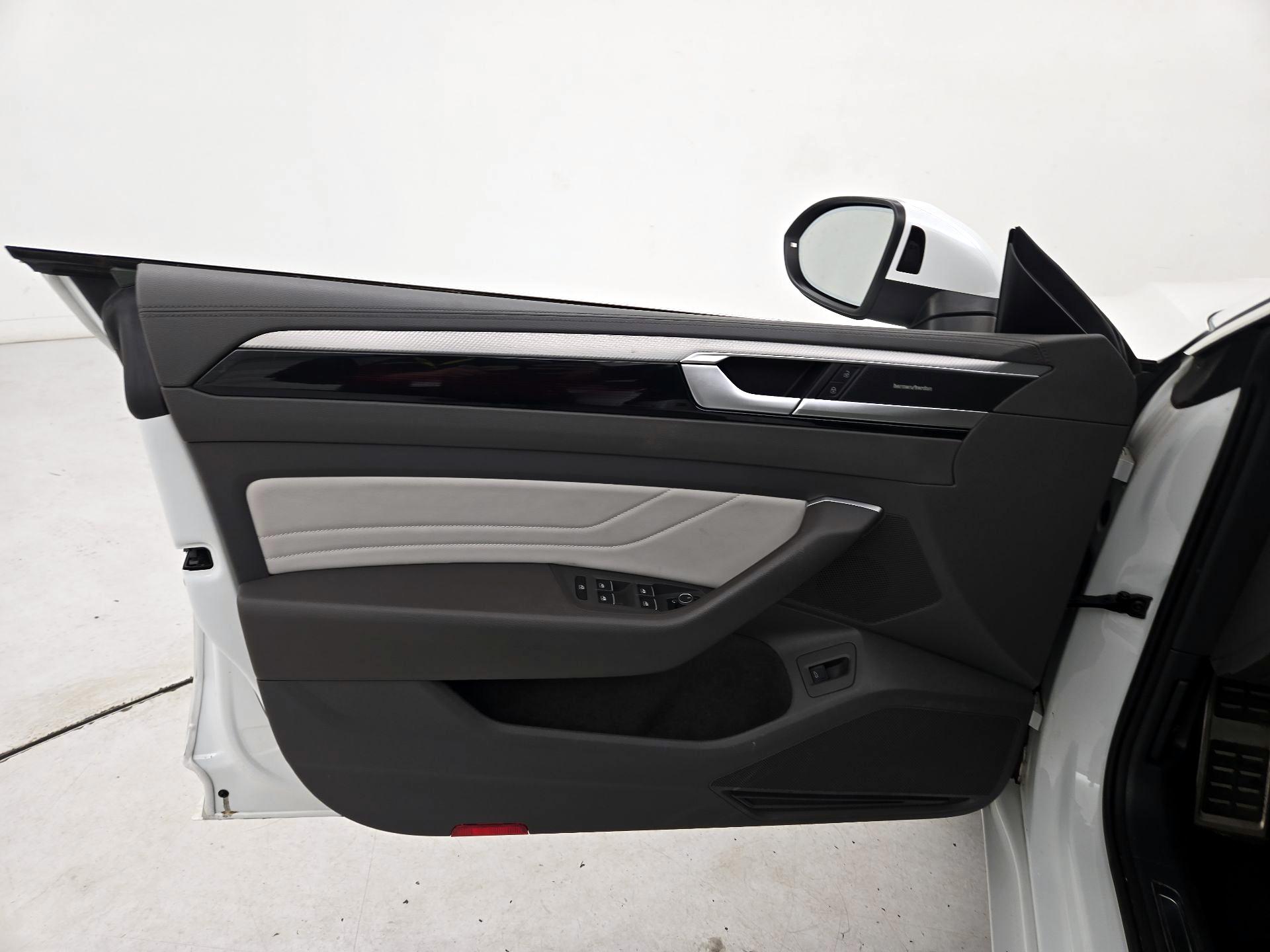 Thumbnail: 2021 Volkswagen Arteon - 12