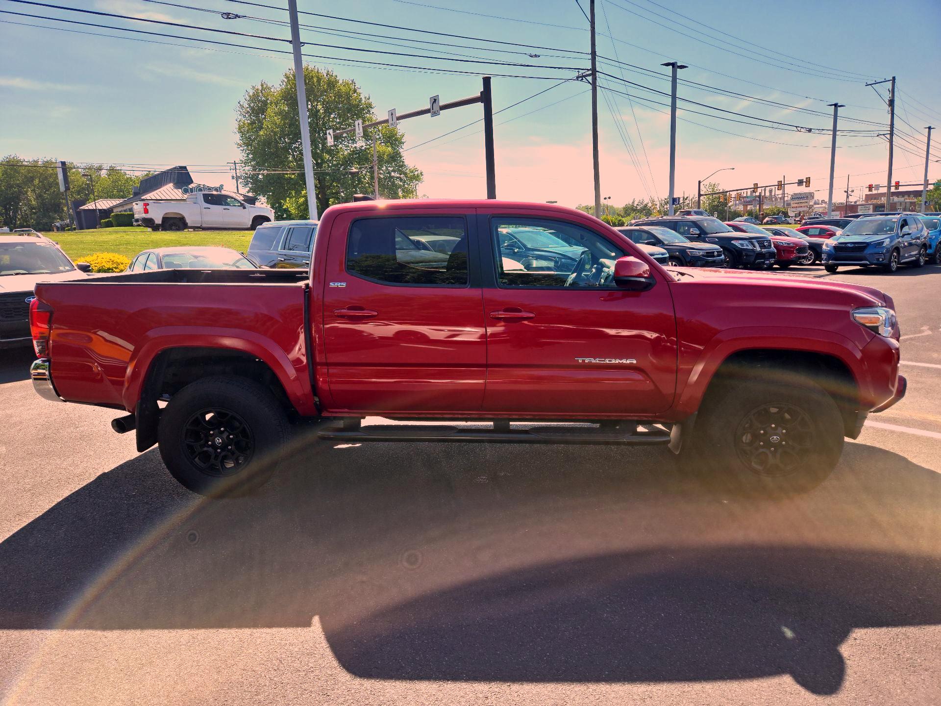 Thumbnail: 2022 Toyota Tacoma - 4