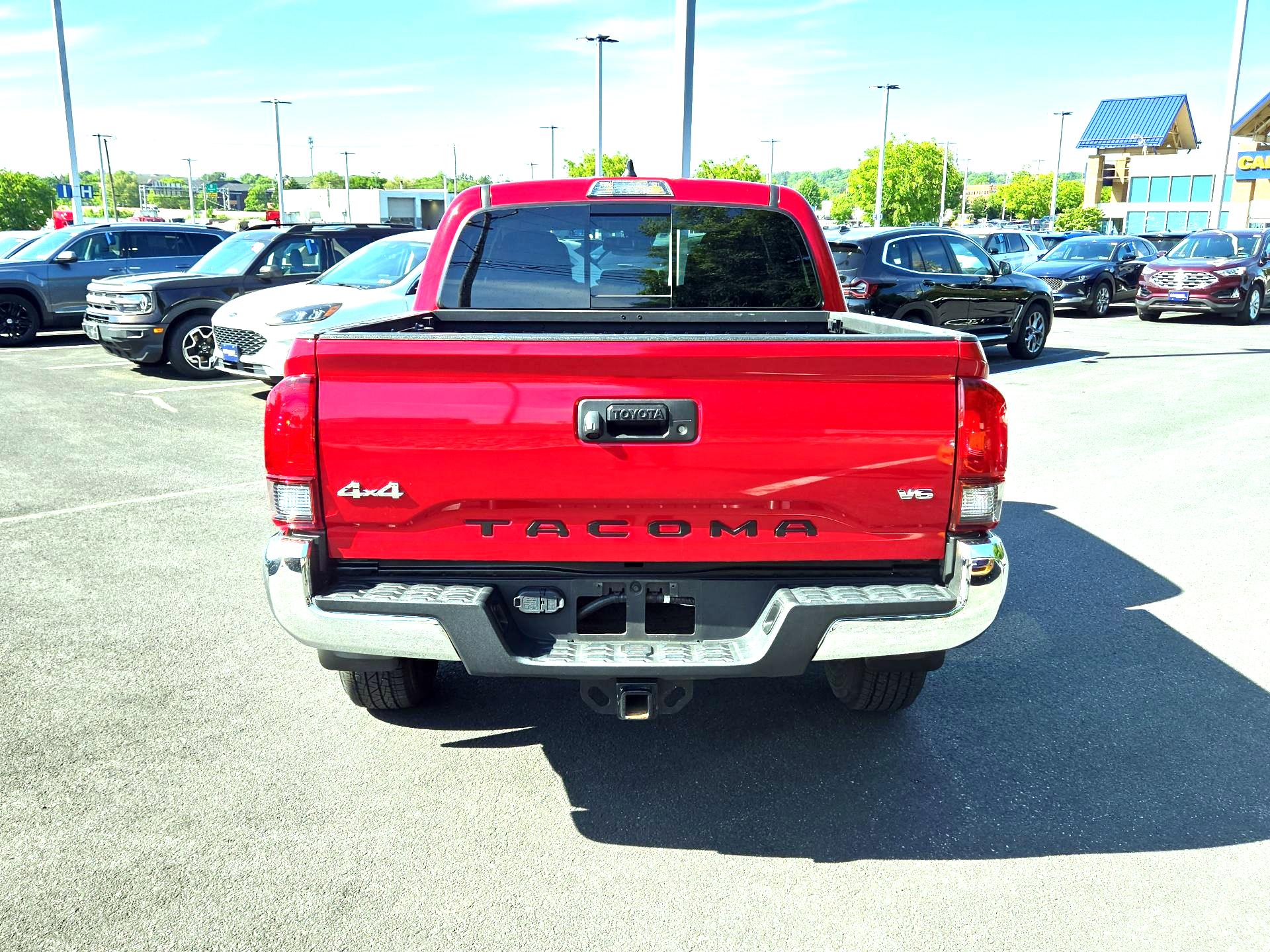 Thumbnail: 2022 Toyota Tacoma - 6