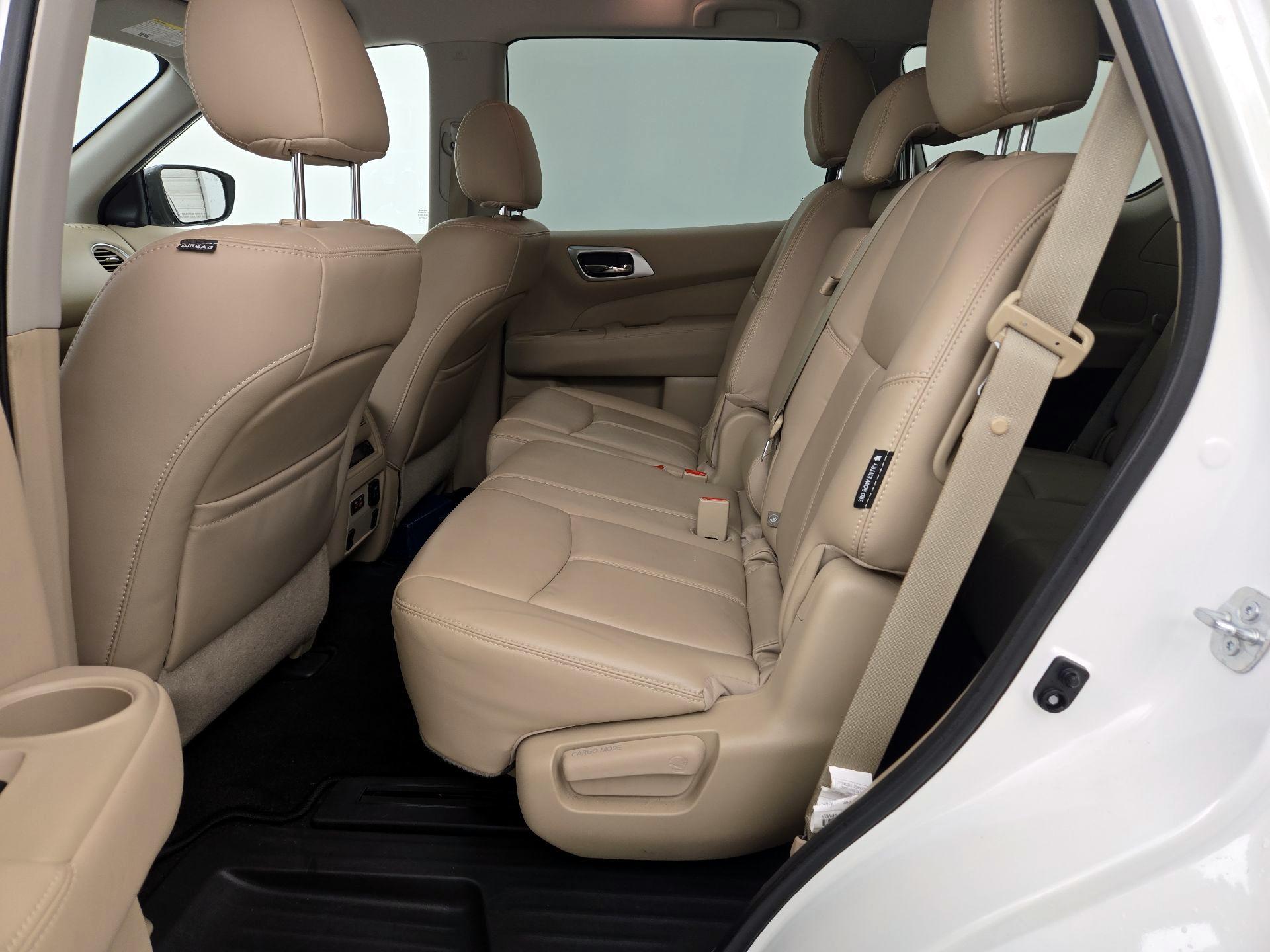 Thumbnail: 2020 Nissan Pathfinder - 19