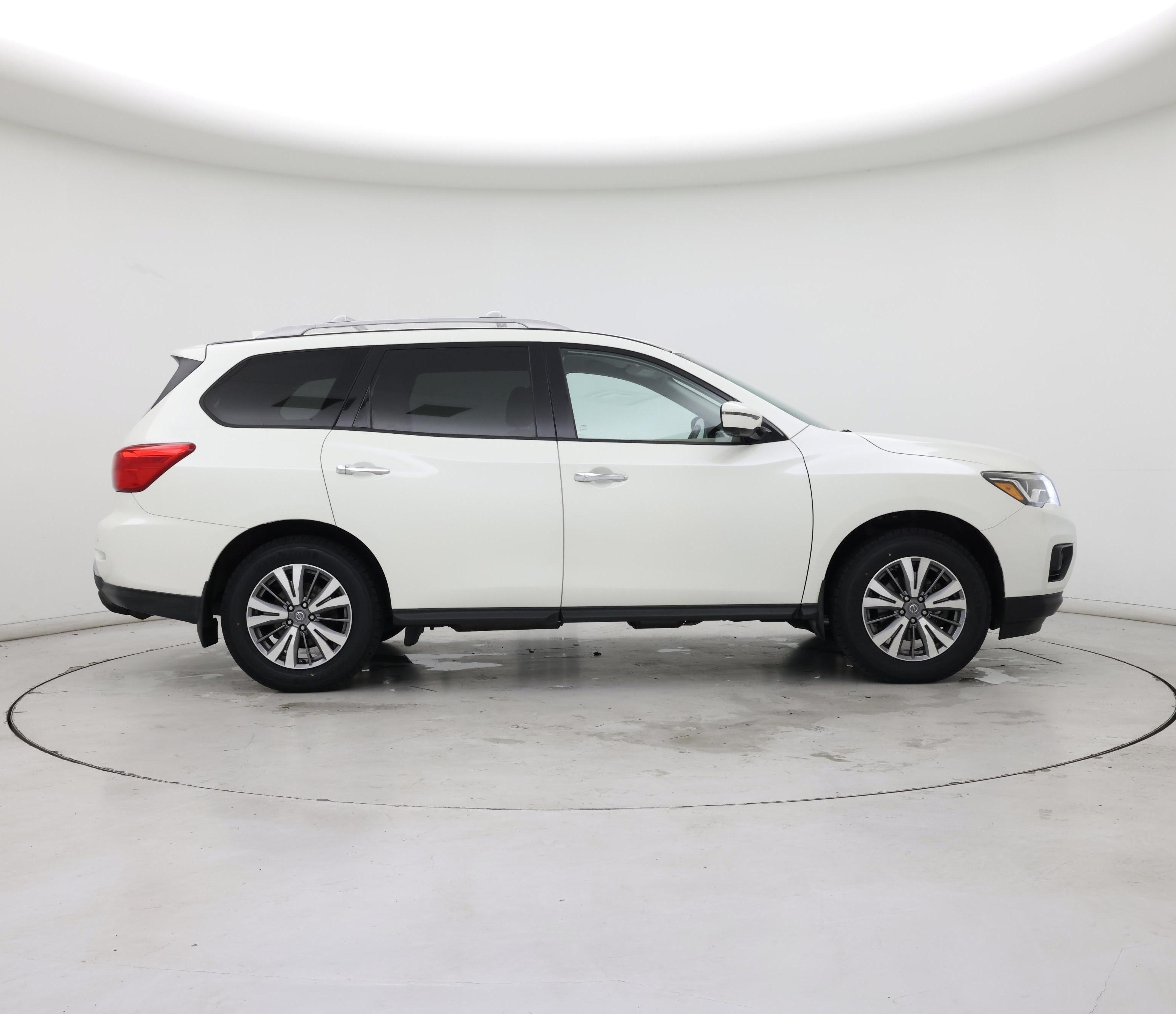 Thumbnail: 2020 Nissan Pathfinder - 7