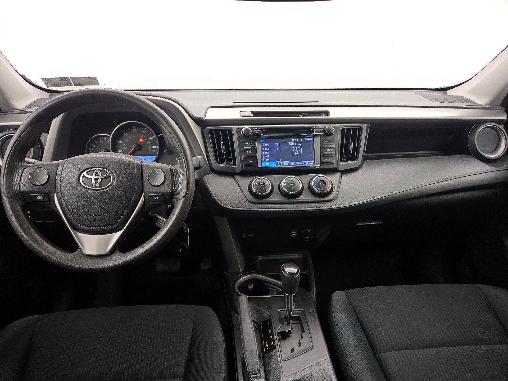Thumbnail: 2016 Toyota RAV4 - 9