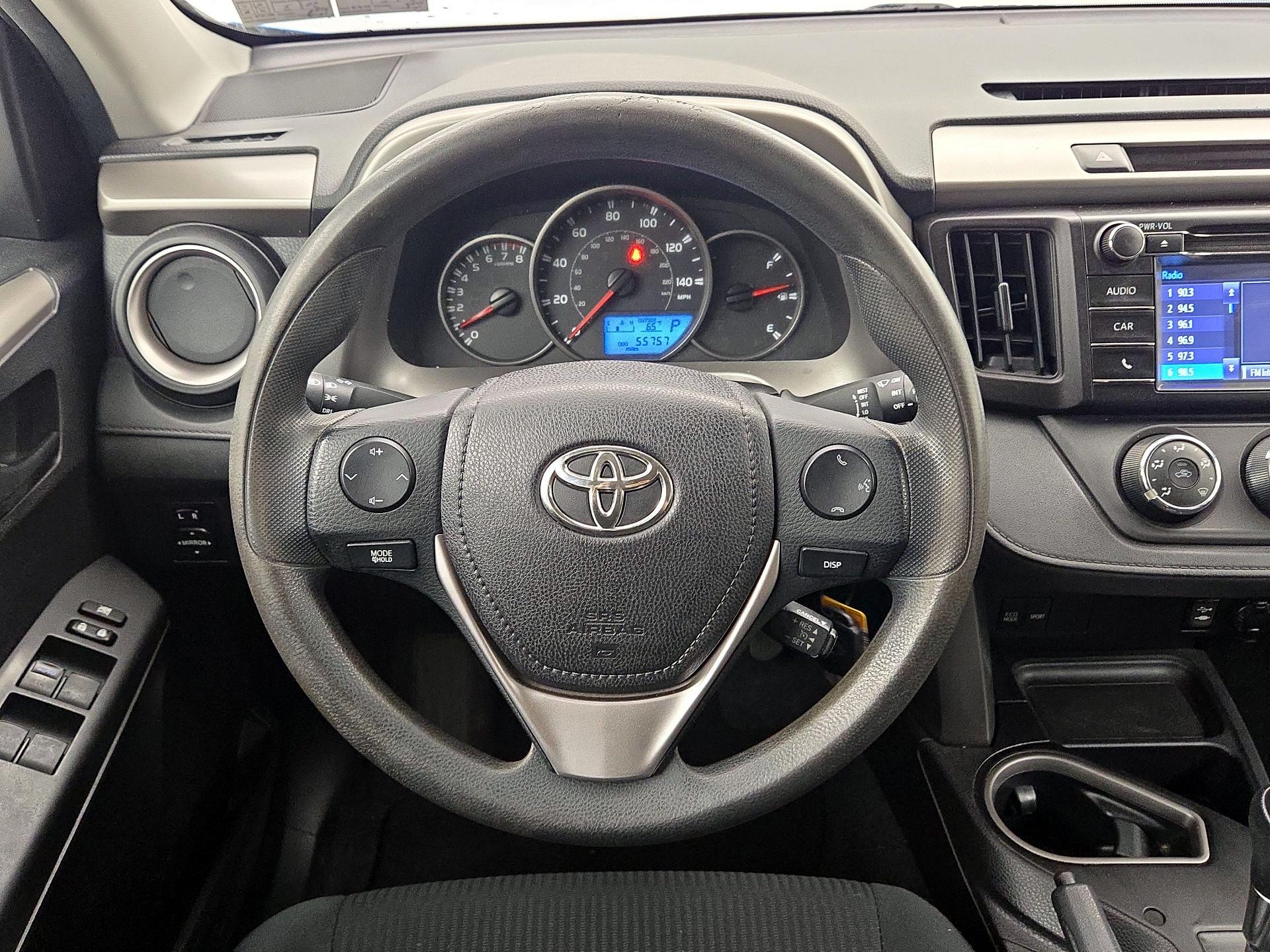 Thumbnail: 2016 Toyota RAV4 - 10